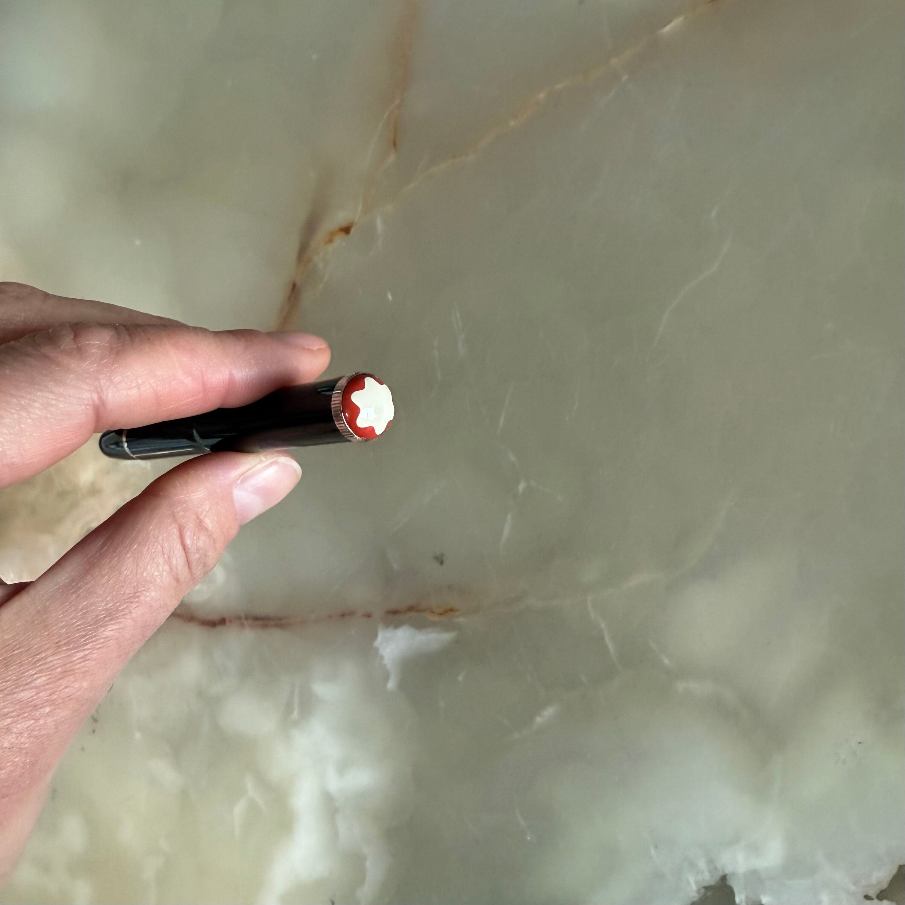 Montblanc Heritage et Noir Baby Special Edition Fountain Pen 127801