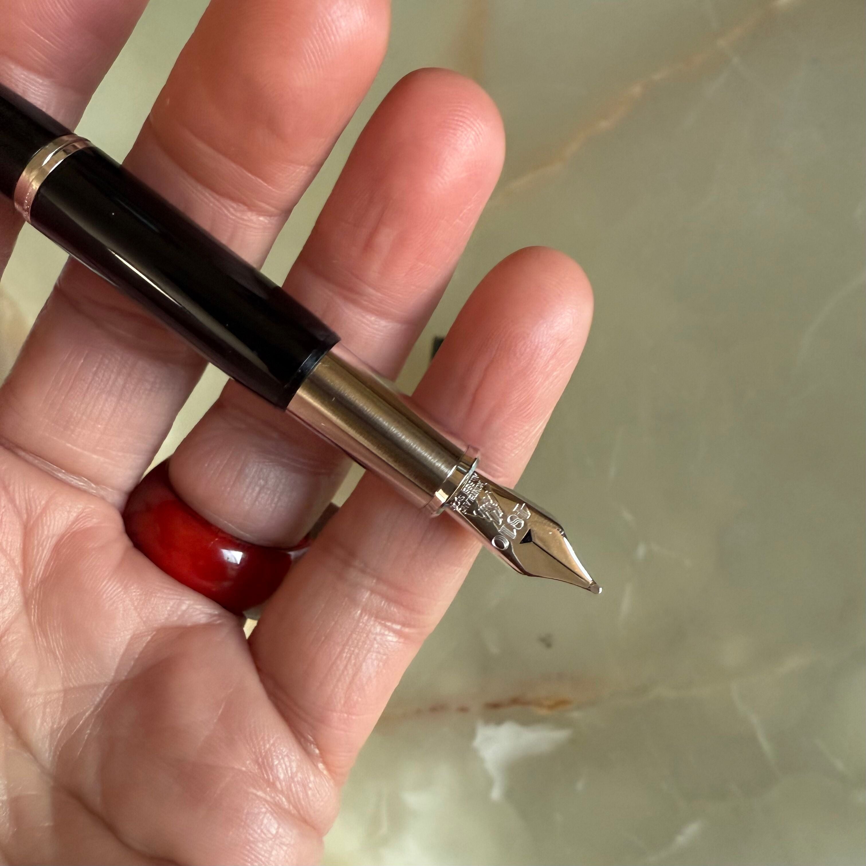 Montblanc Heritage et Noir Baby Special Edition Fountain Pen 127801