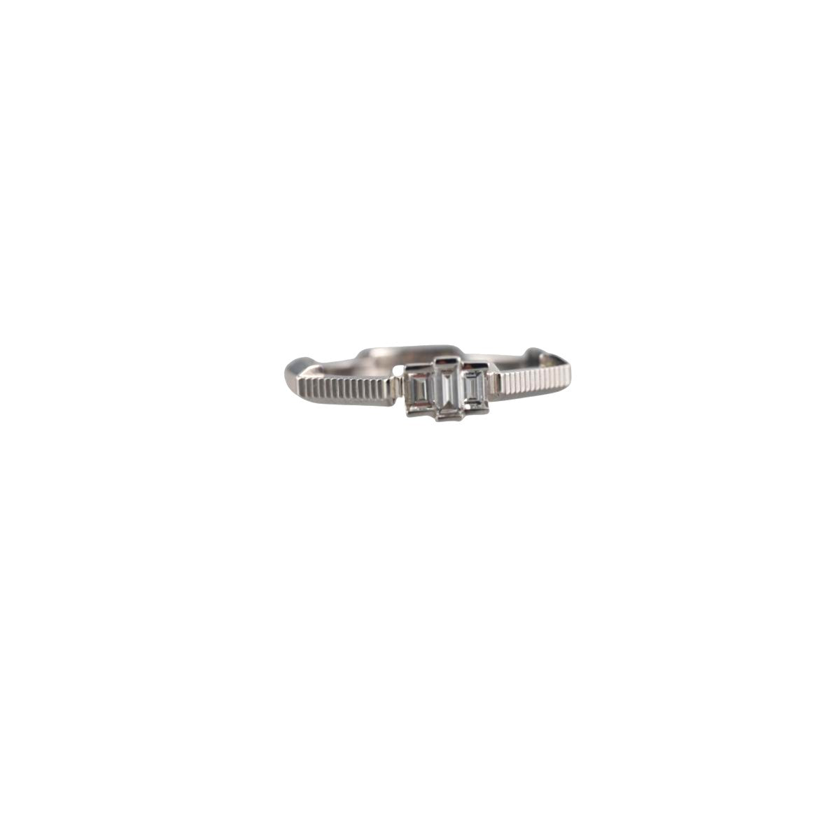 18k Gucci Link to Love White Gold Diamond Ring Retail $2980