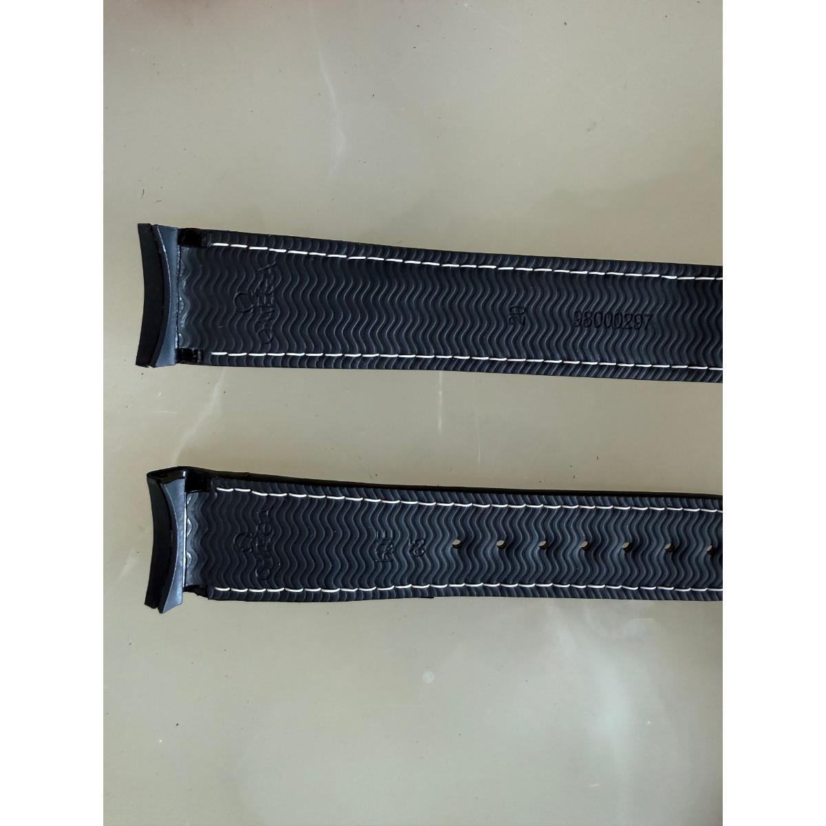 Authentic Omega Black Rubber Watch Strap Band 20mm 98000297
