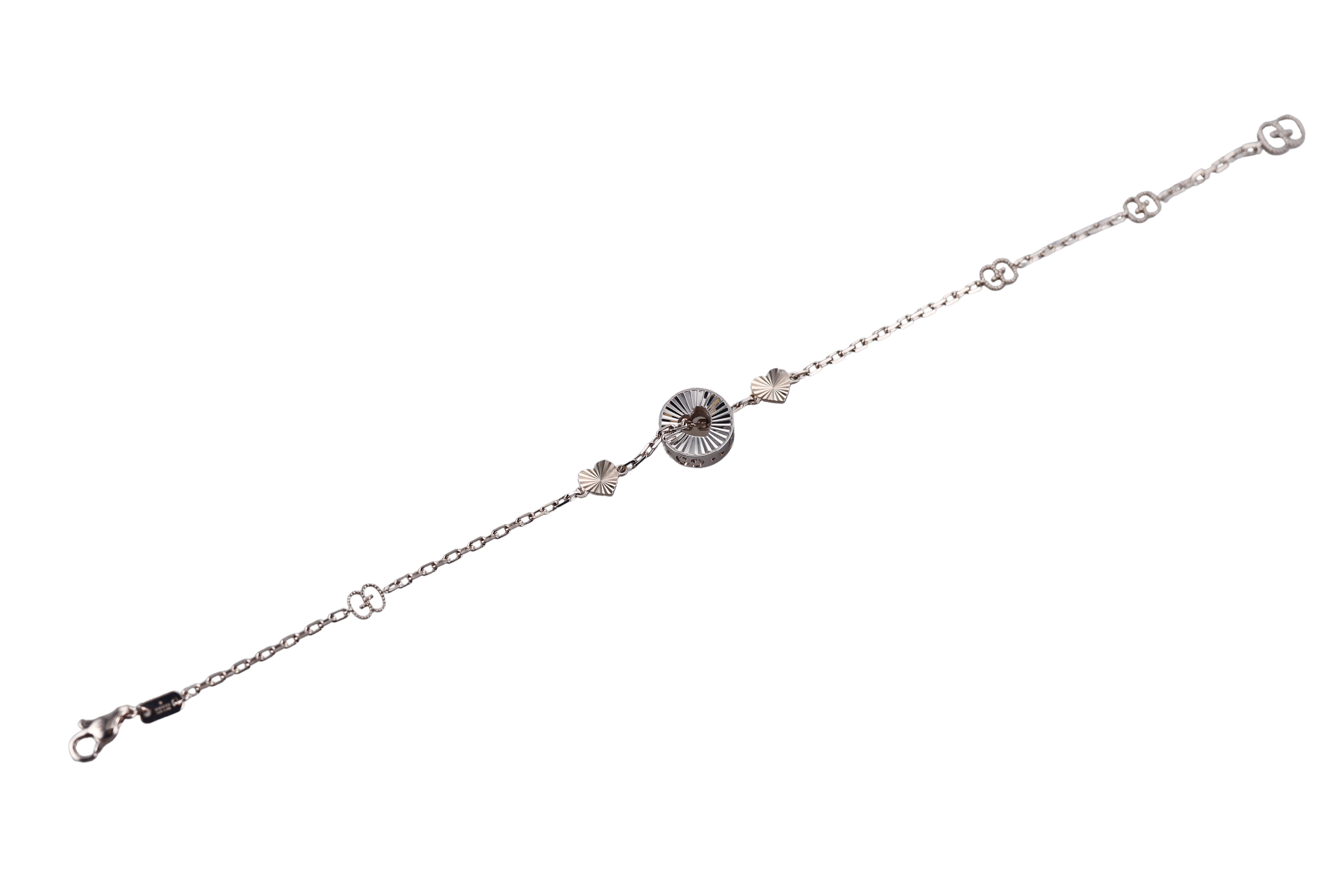 18k White Gold Gucci Icon Heart Bracelet Retail $2450