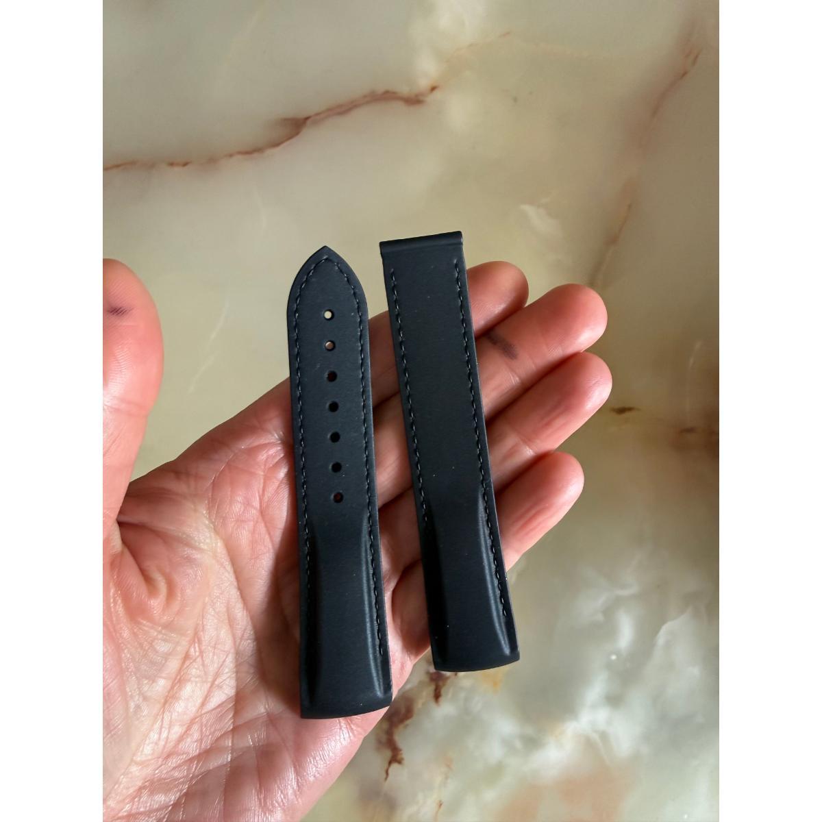 Authentic Omega Black Rubber Watch Strap Band 20mm 98000364