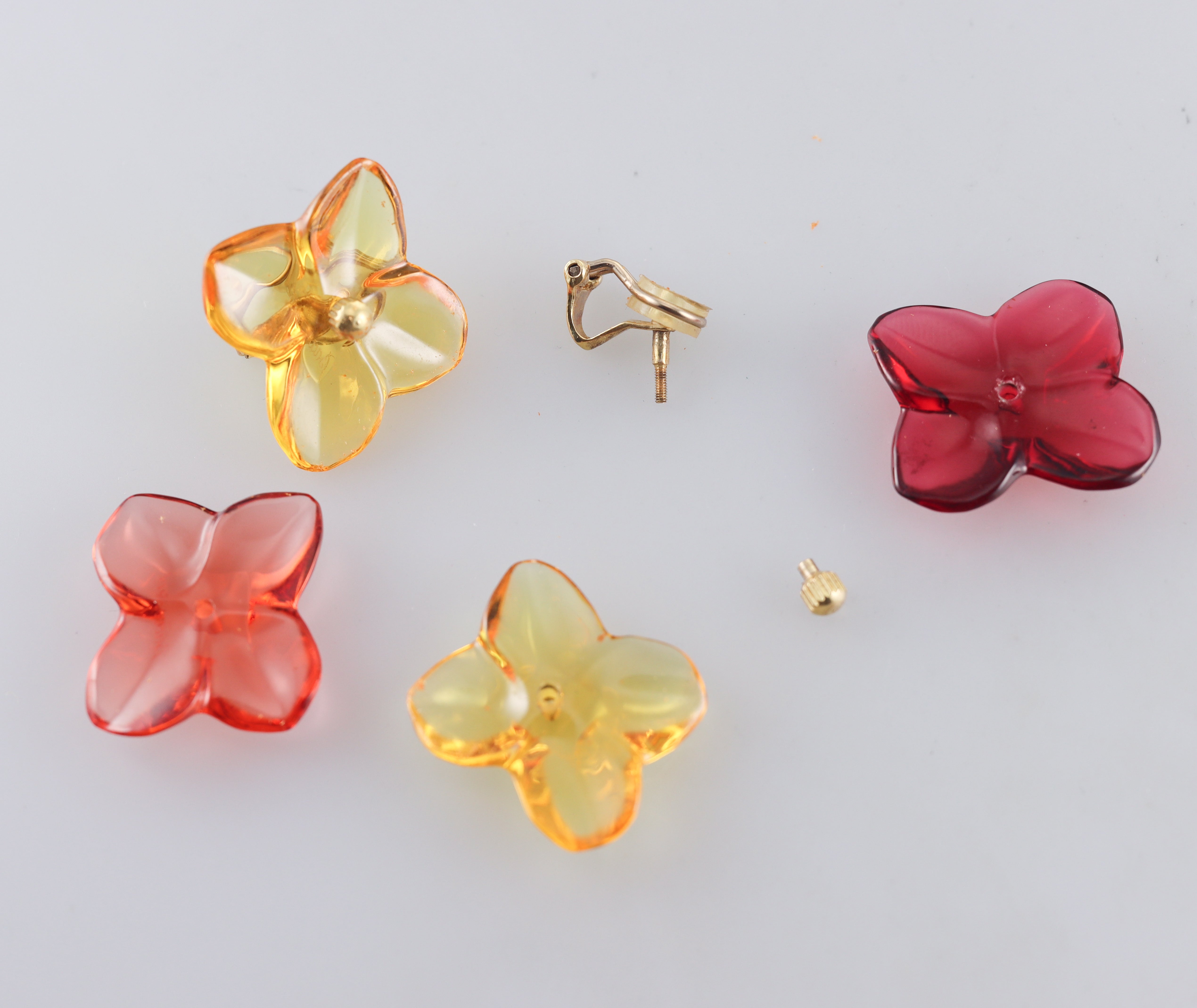 Baccarat 18k Gold Flower Crystal Earrings