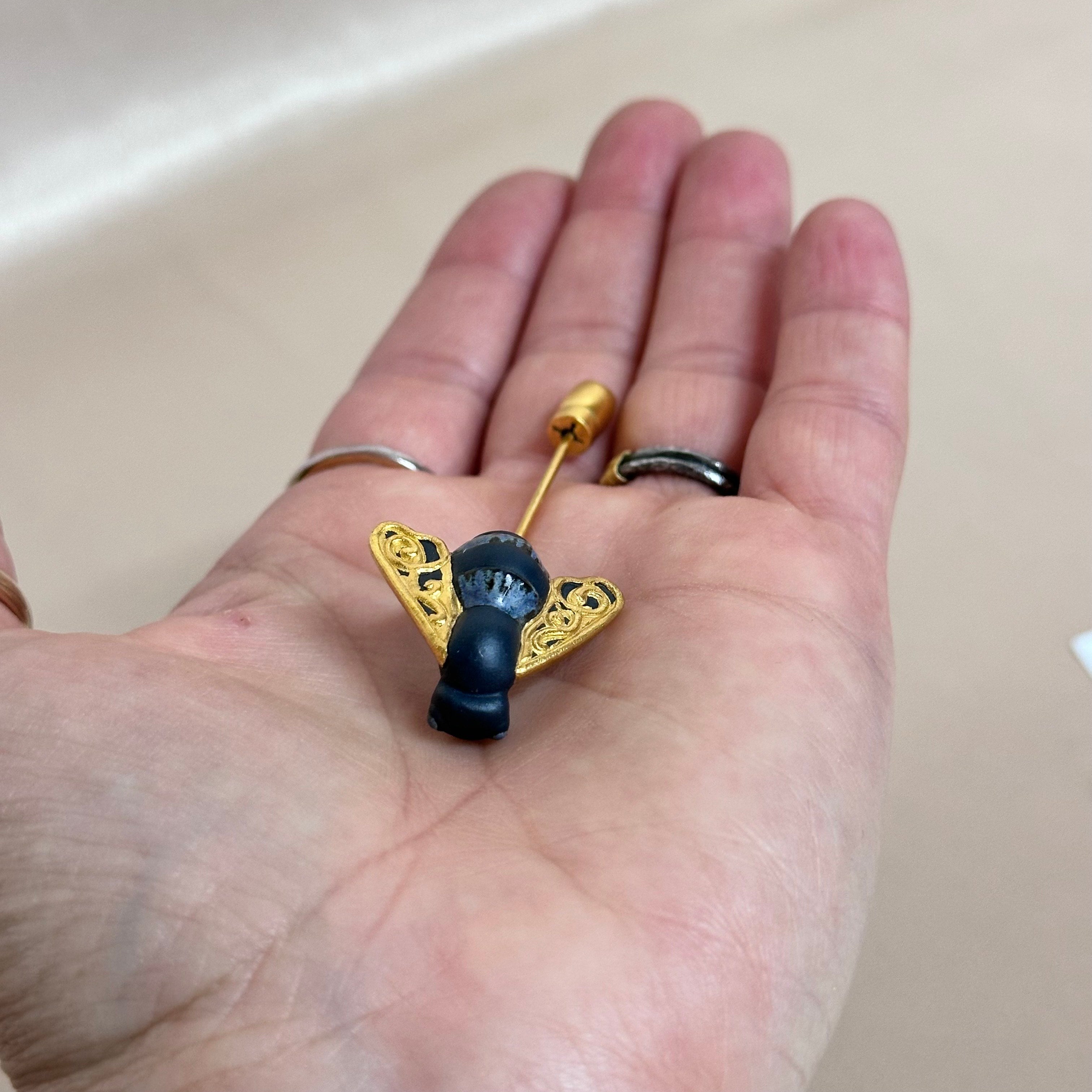 Talismania LLADRO Team Worker (Gold) Bee Brooch Pin 01010032