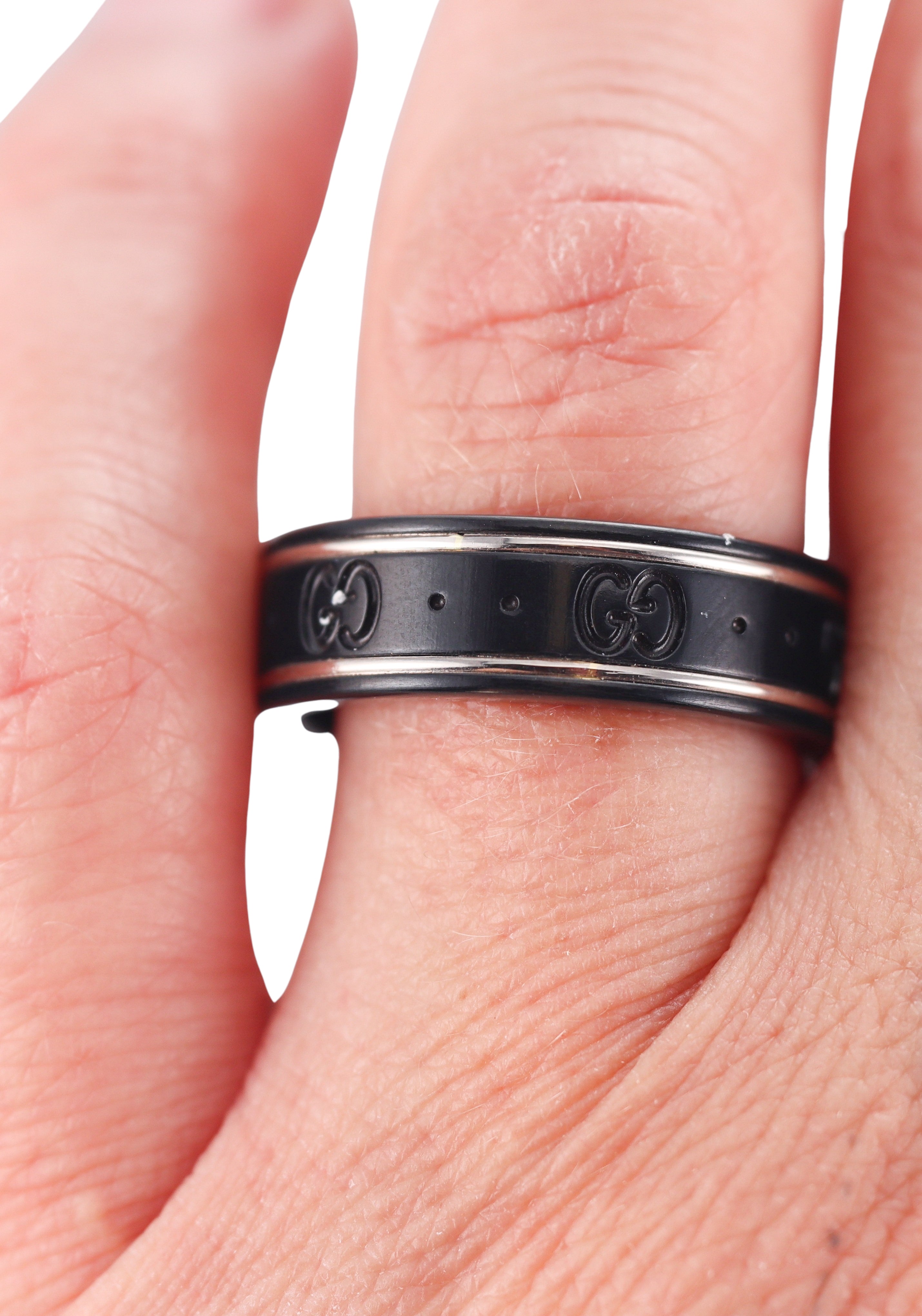 18k Gucci Black Corundum Band Ring Retail $700