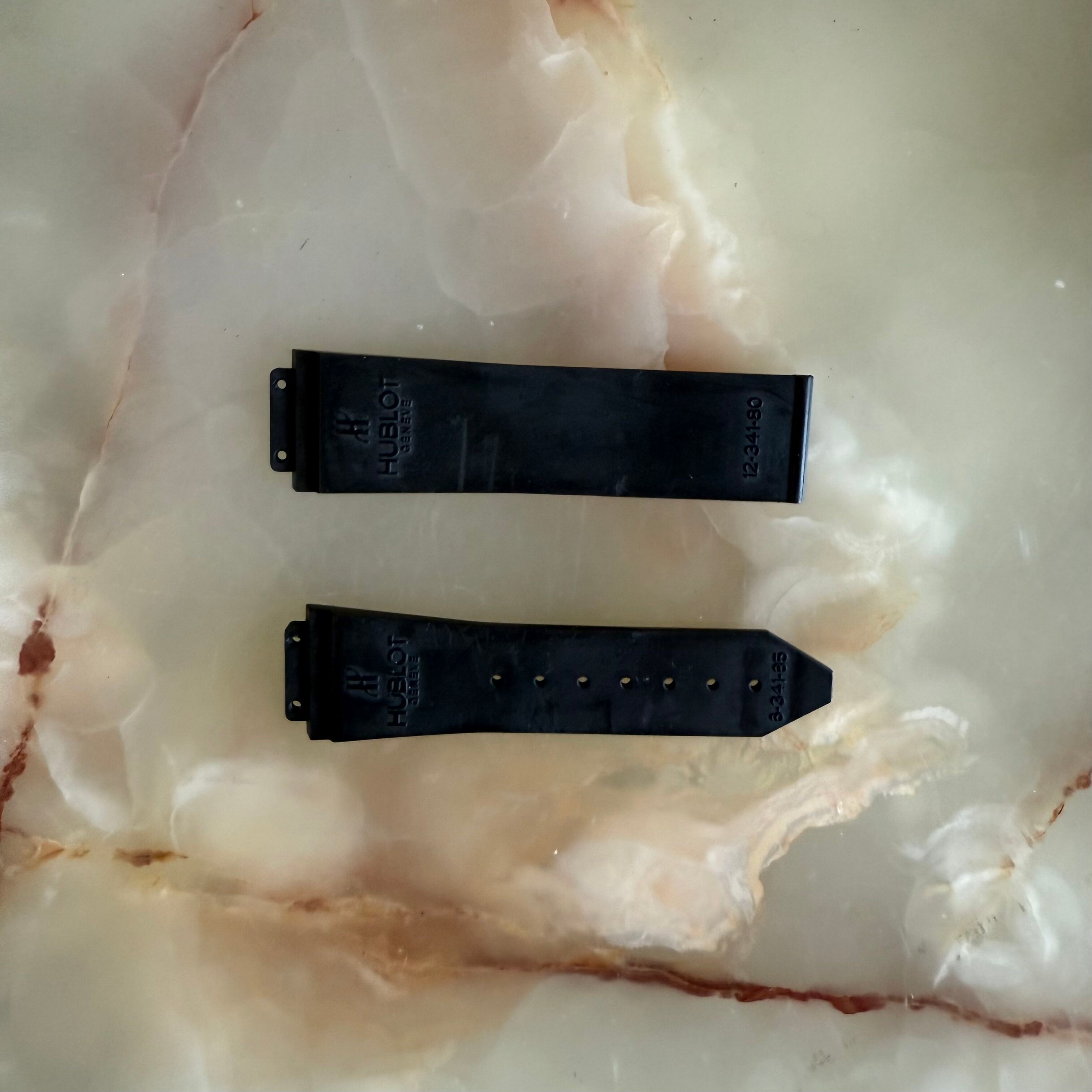 Authentic Hublot Black Rubber Watch Strap Band 22mm 12-341-80 & 6-341-85