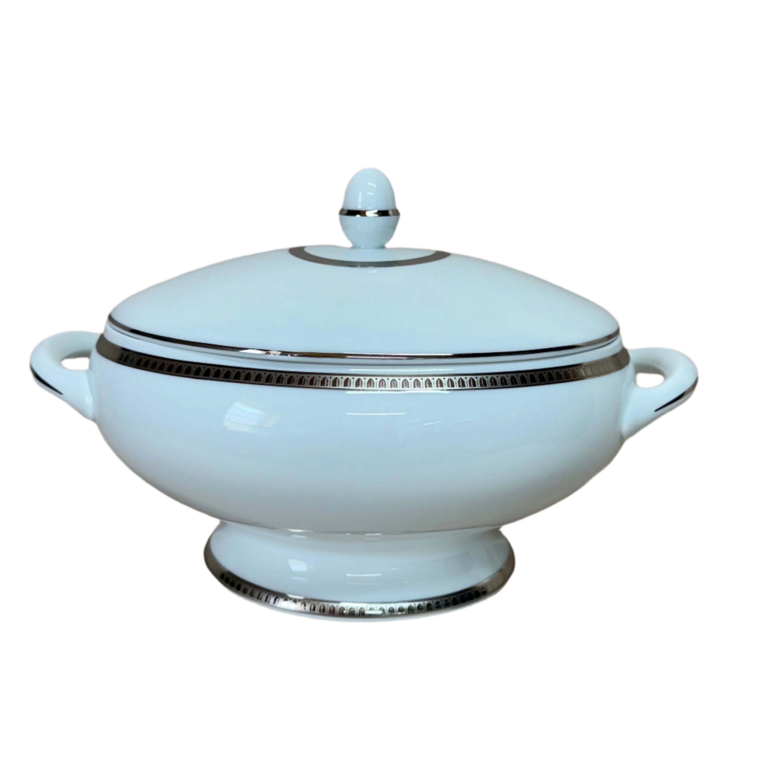 Christofle Malmaison Platinum Vegetable Dish with Cover 7645310