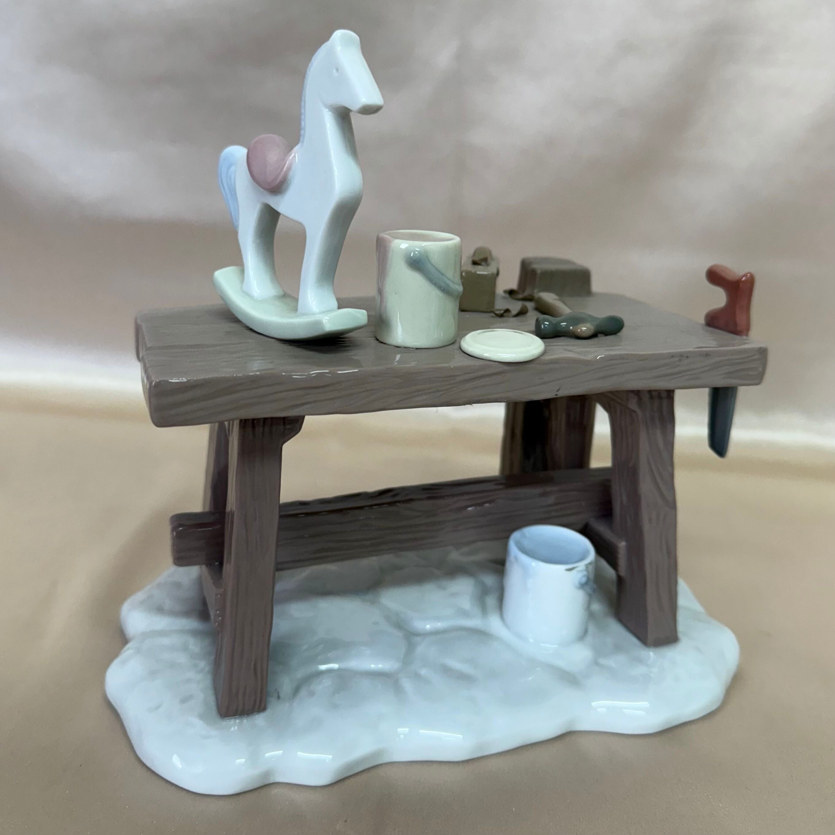 LLADRO Where The Presents Are Made-Boxed Santa's Magical Workshop Figure 6892