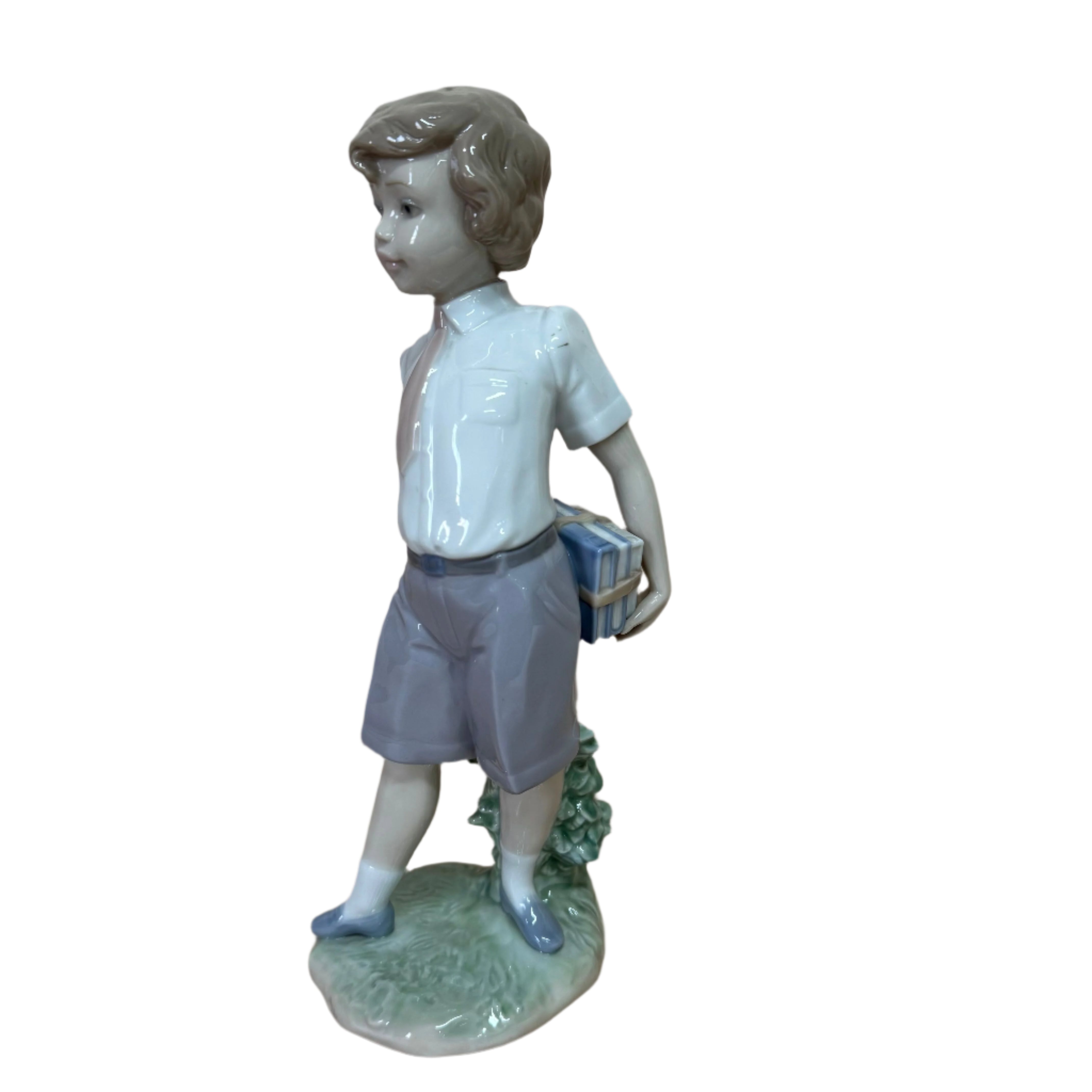 LLADRO School Boy Figurine 06813