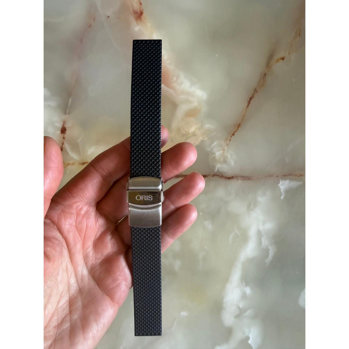 Authentic Oris Black Rubber Watch Strap Band 18mm w Deployant Buckle 4 18 10