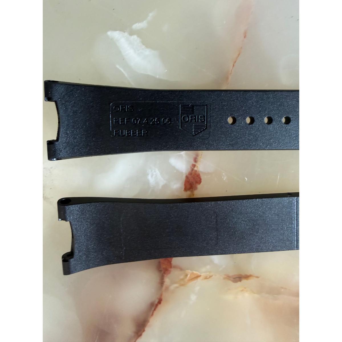 Authentic Oris Black Rubber Watch Strap Band 24mm 07 4 25 06