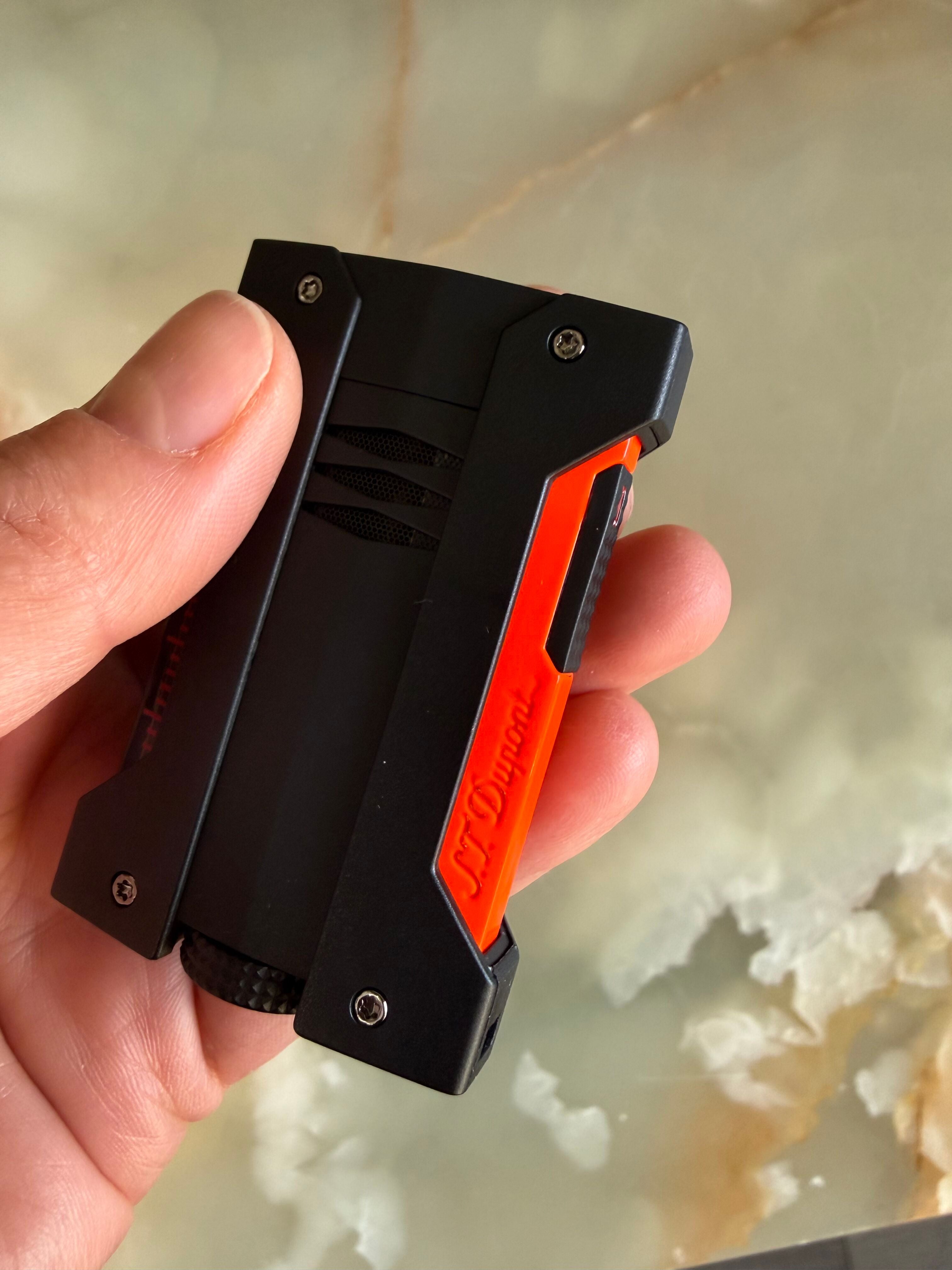 S.T. Dupont Defi Extreme Matte Neon Orange Lighter 021419