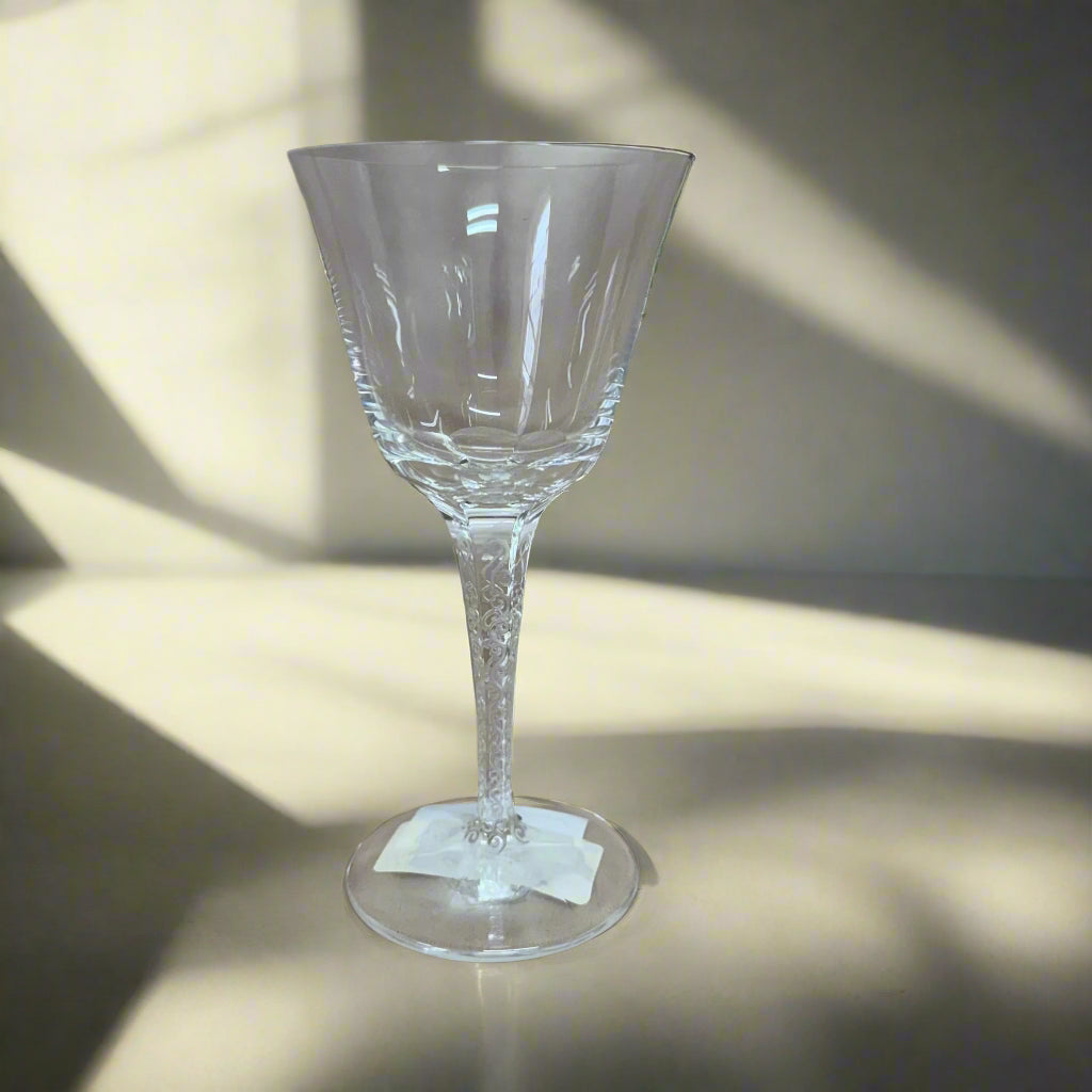Lalique Crystal Treves Bordeaux Wine Glass