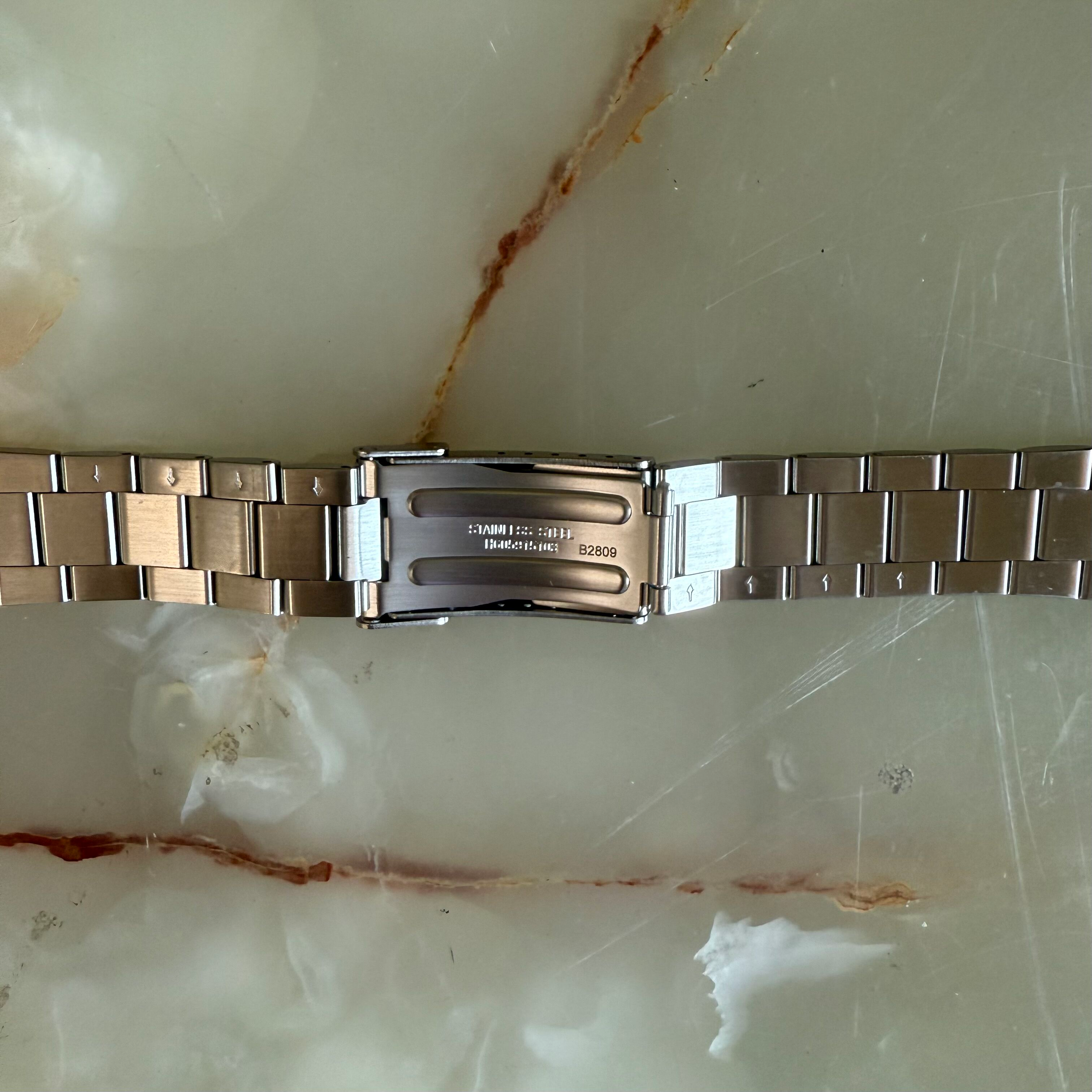 Authentic Hamilton Steel Watch Bracelet 22mm H605915103