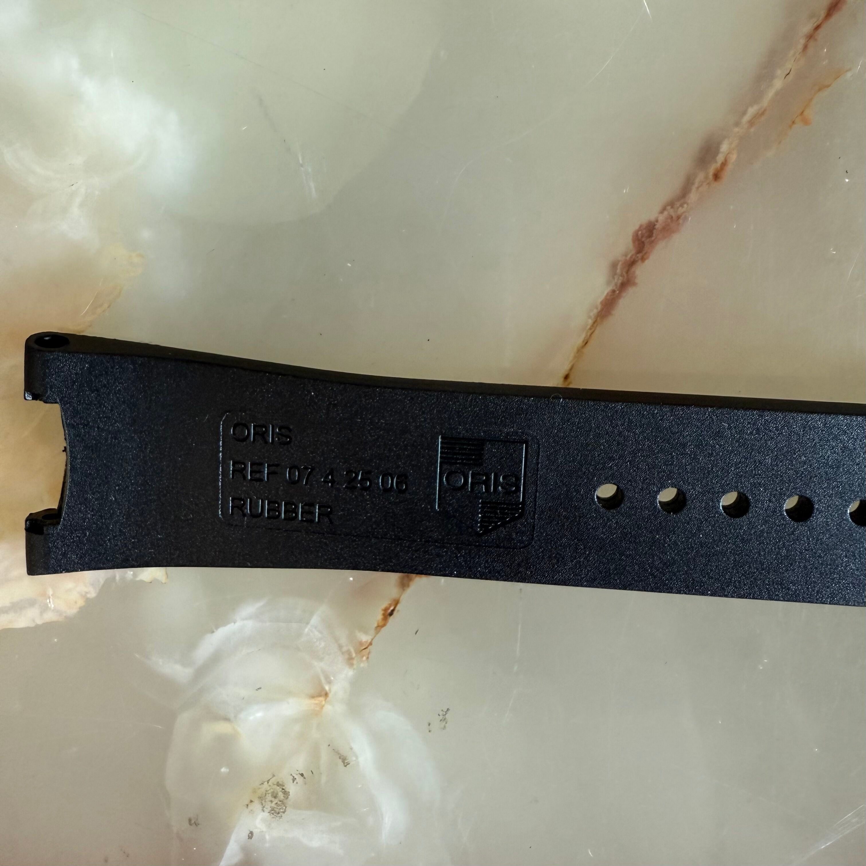 Authentic Oris Black Rubber Watch Strap Band 25mm w Deployant Buckle 0742506