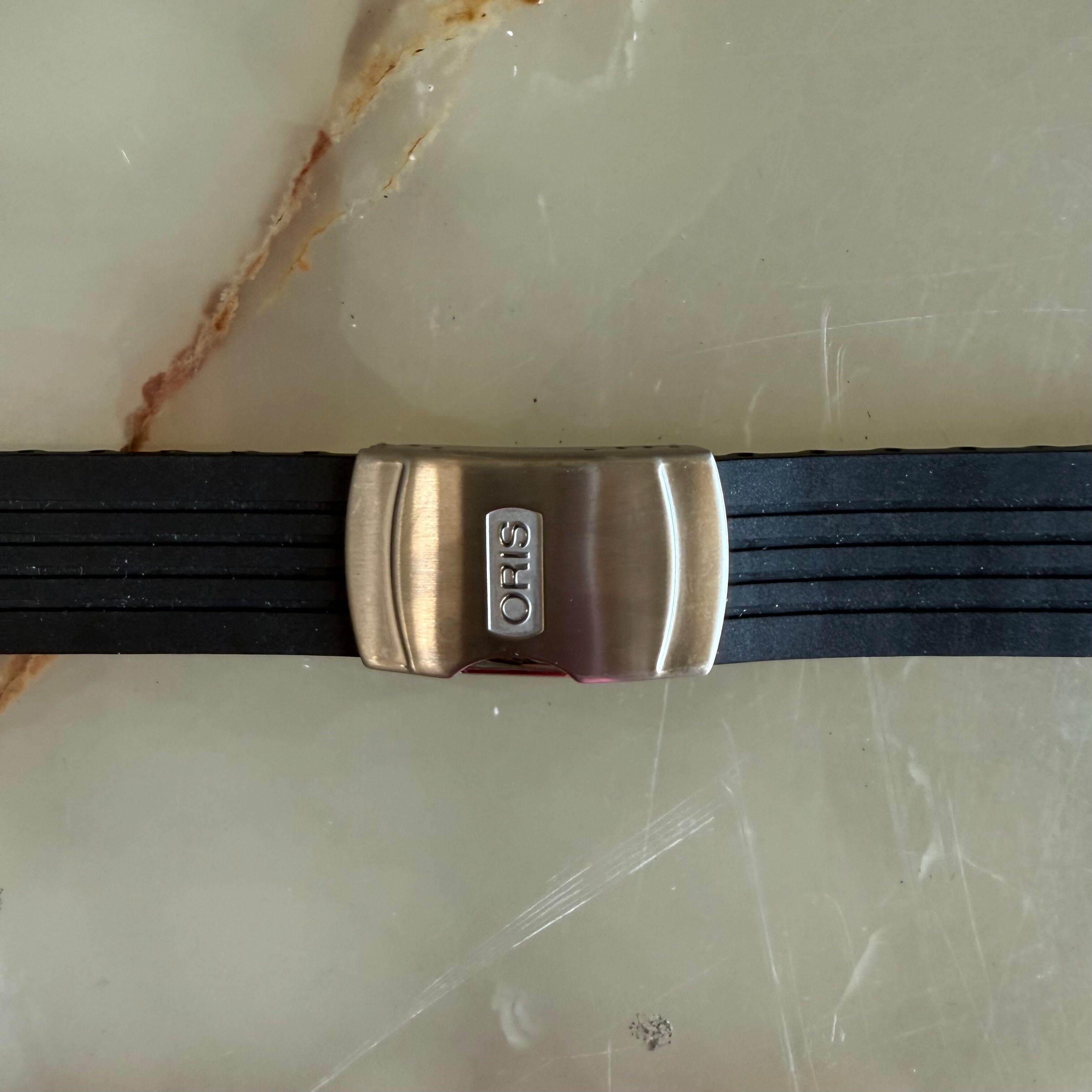 Authentic Oris Black Rubber Watch Strap Band 23mm w Deployant Buckle 42501