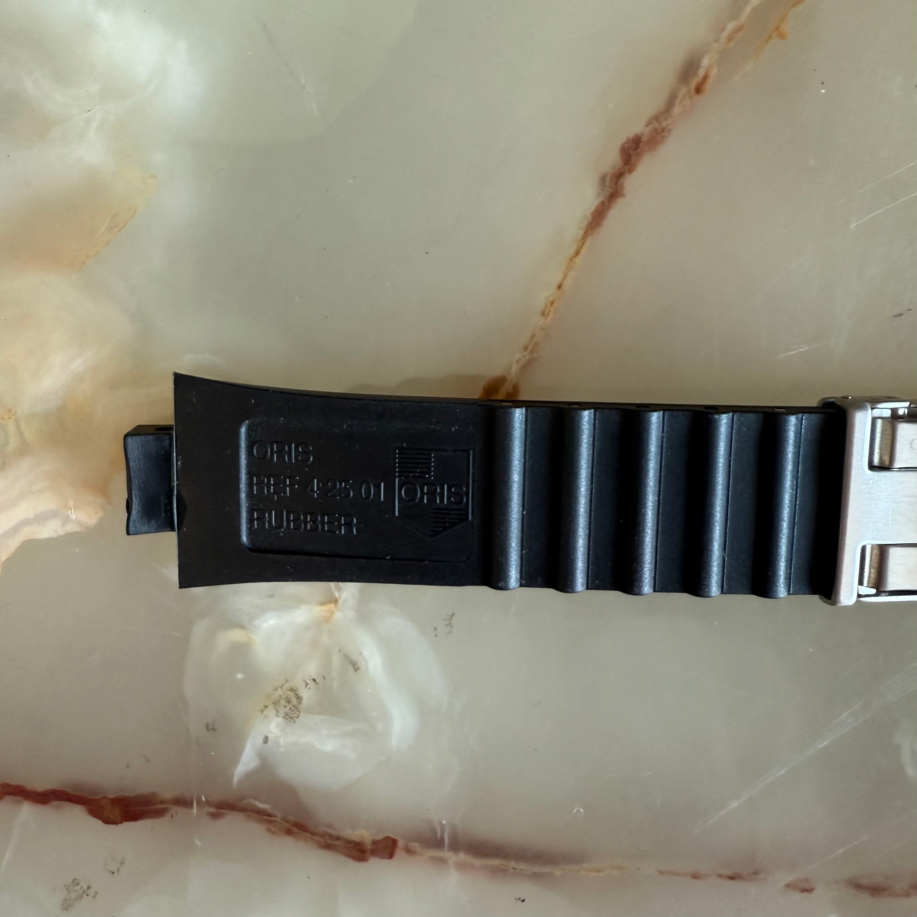 Authentic Oris Black Rubber Watch Strap Band 23mm w Deployant Buckle 42501
