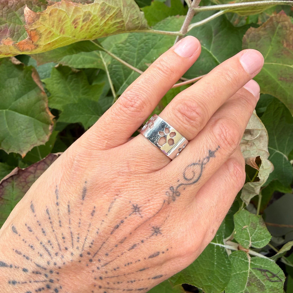 Lalique Muguet Lily of the Valley Sterling Silver Band Ring 10265500