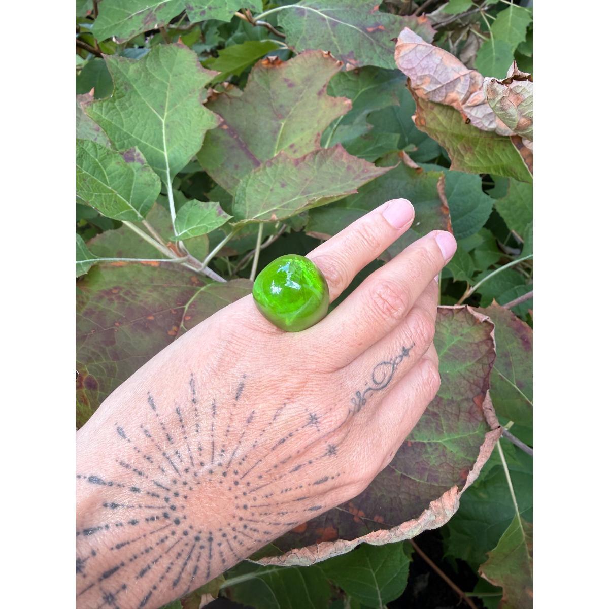Lalique Cabochon Medow Green Crystal Ring 7781600