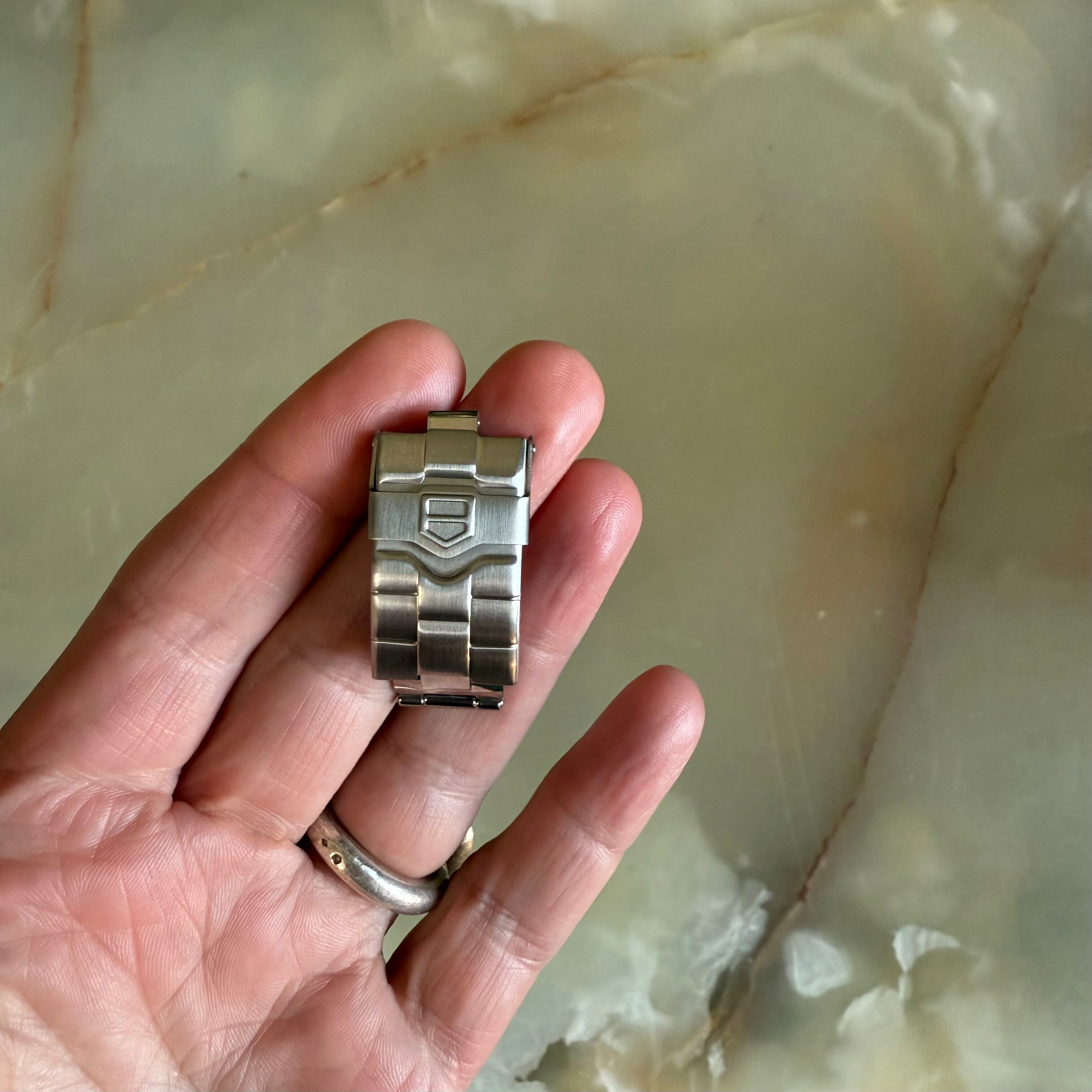 Authentic TAG Heuer Classic 2000 Steel Deployment Clasp 18mm BA0318