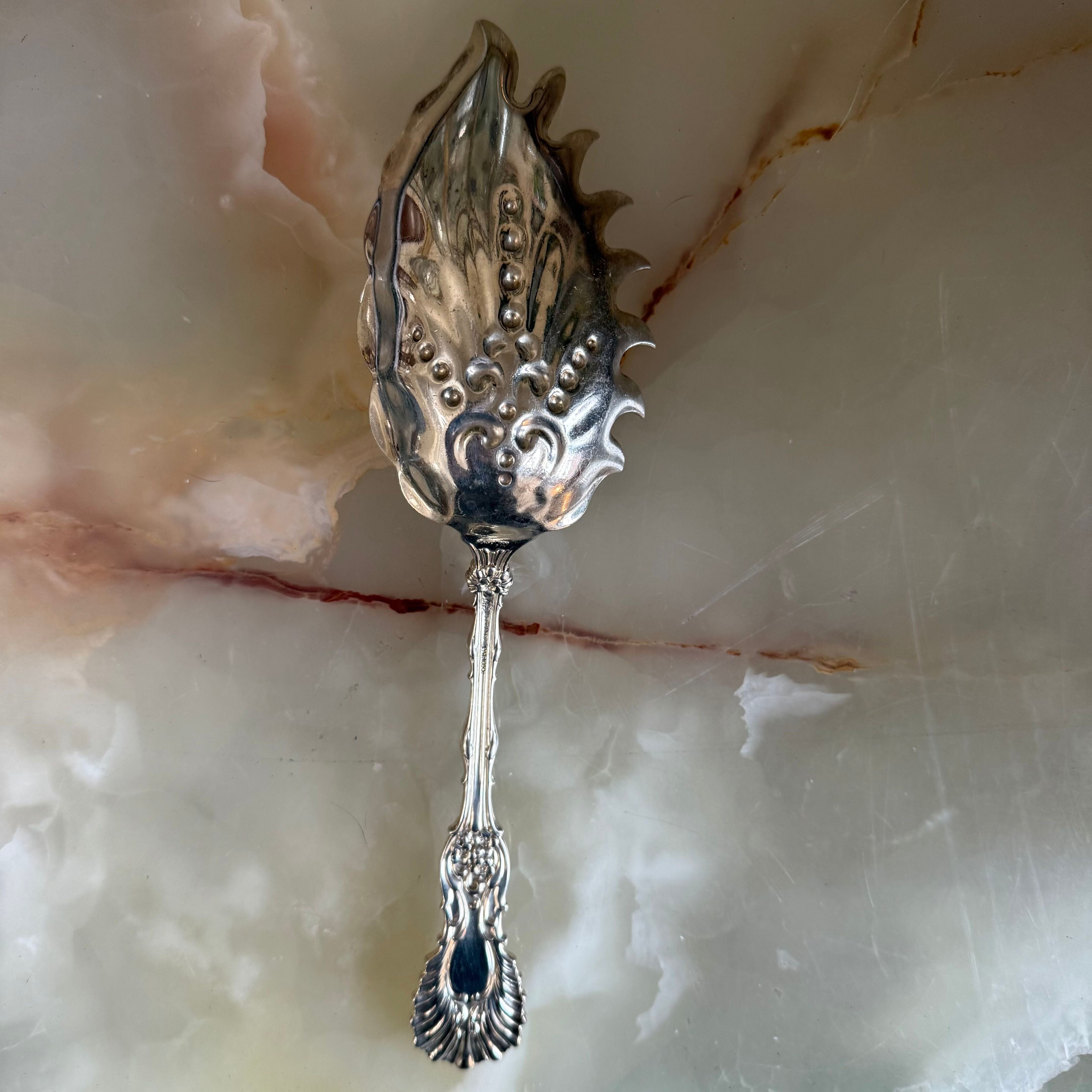 Whiting Radiant Sterling Solid Macaroni Server