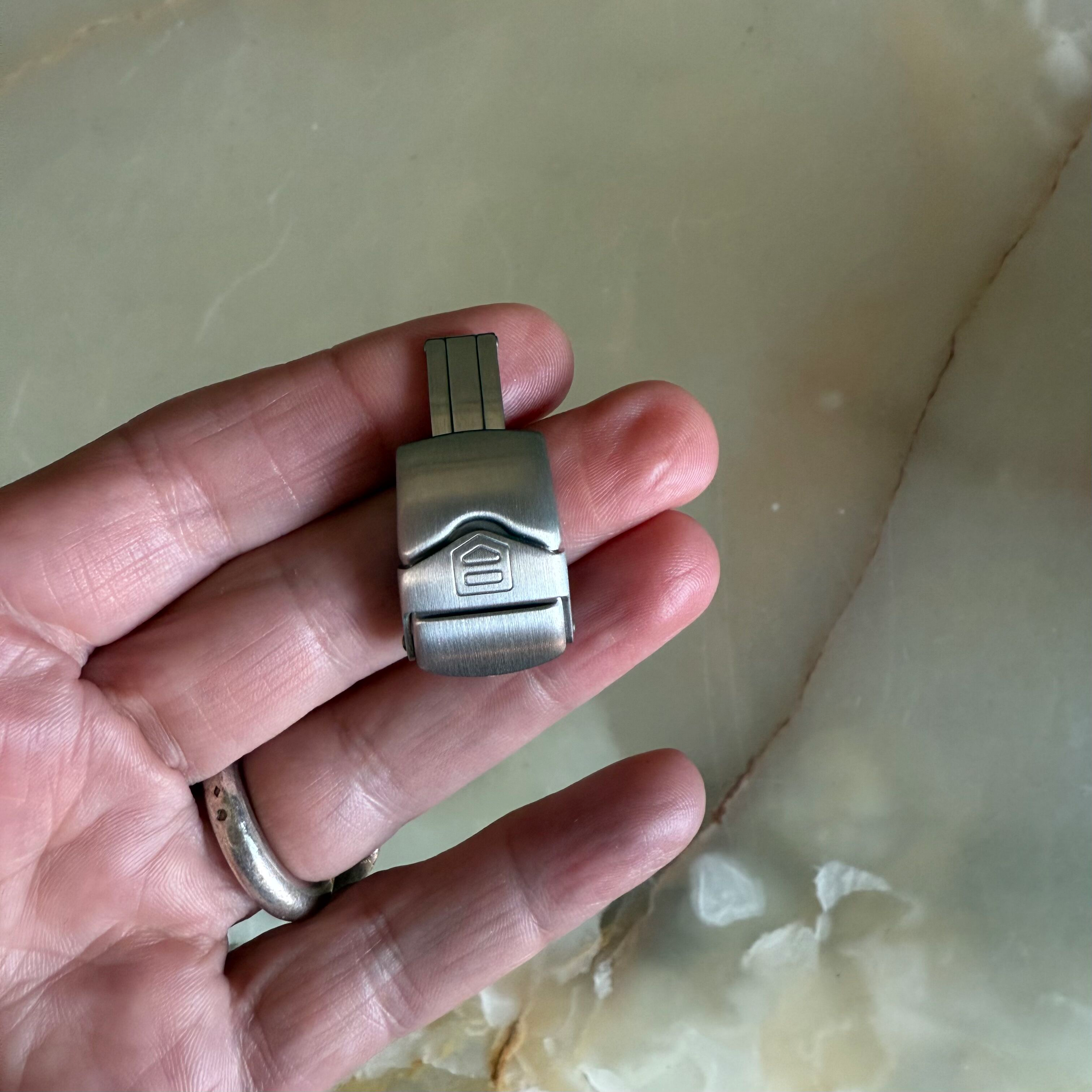 Authentic TAG Heuer Steel Deployment Clasp 14mm BA0677-MOA