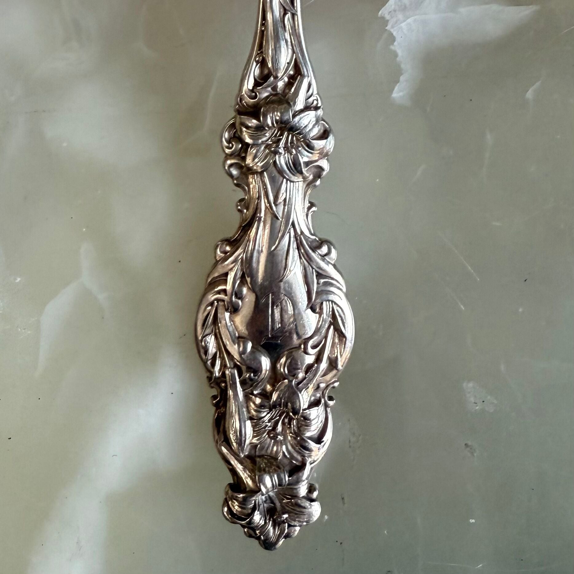 Whiting Lily Sterling Silver Large Solid Shell Berry Casserole Spoon