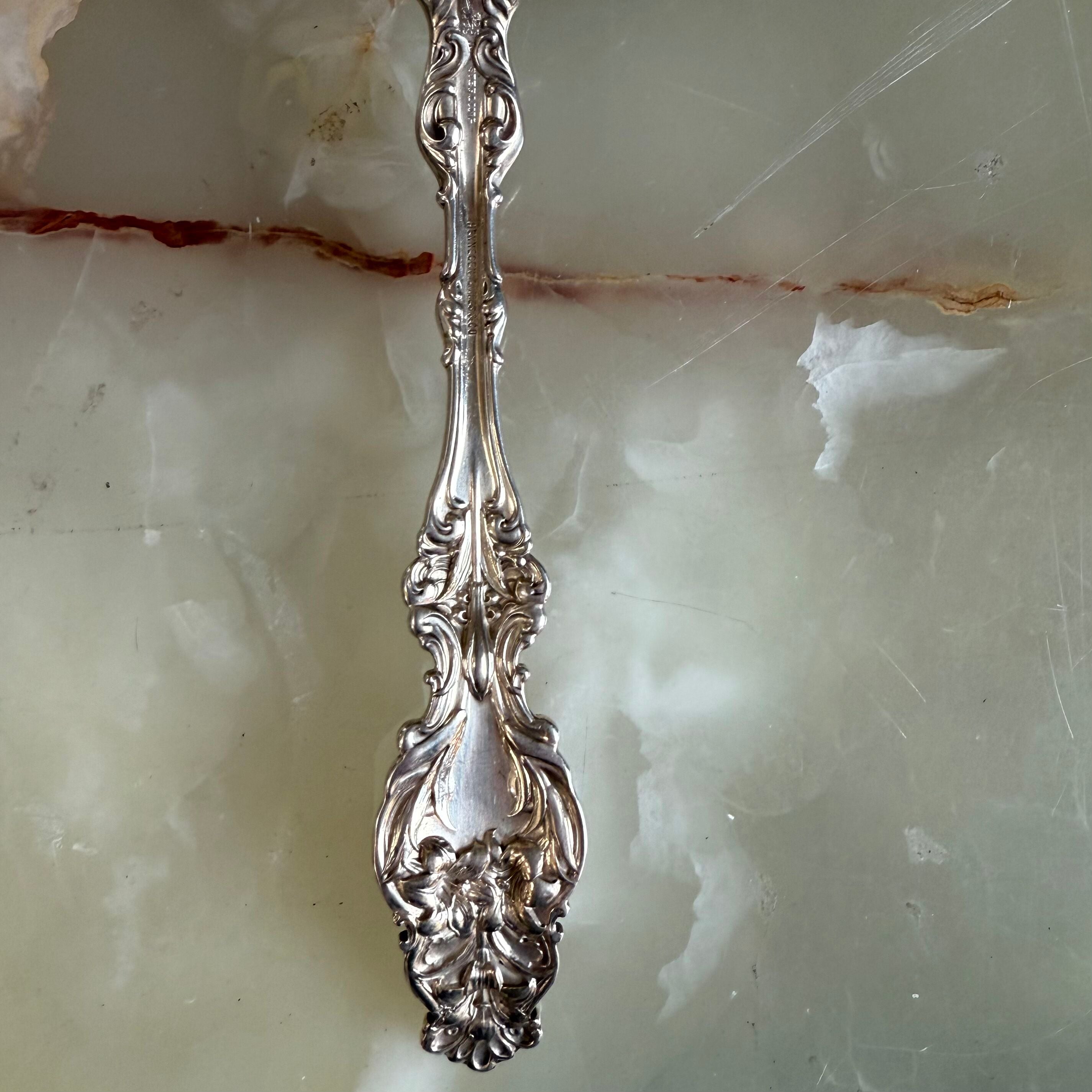 Whiting Lily Sterling Silver Large Solid Shell Berry Casserole Spoon