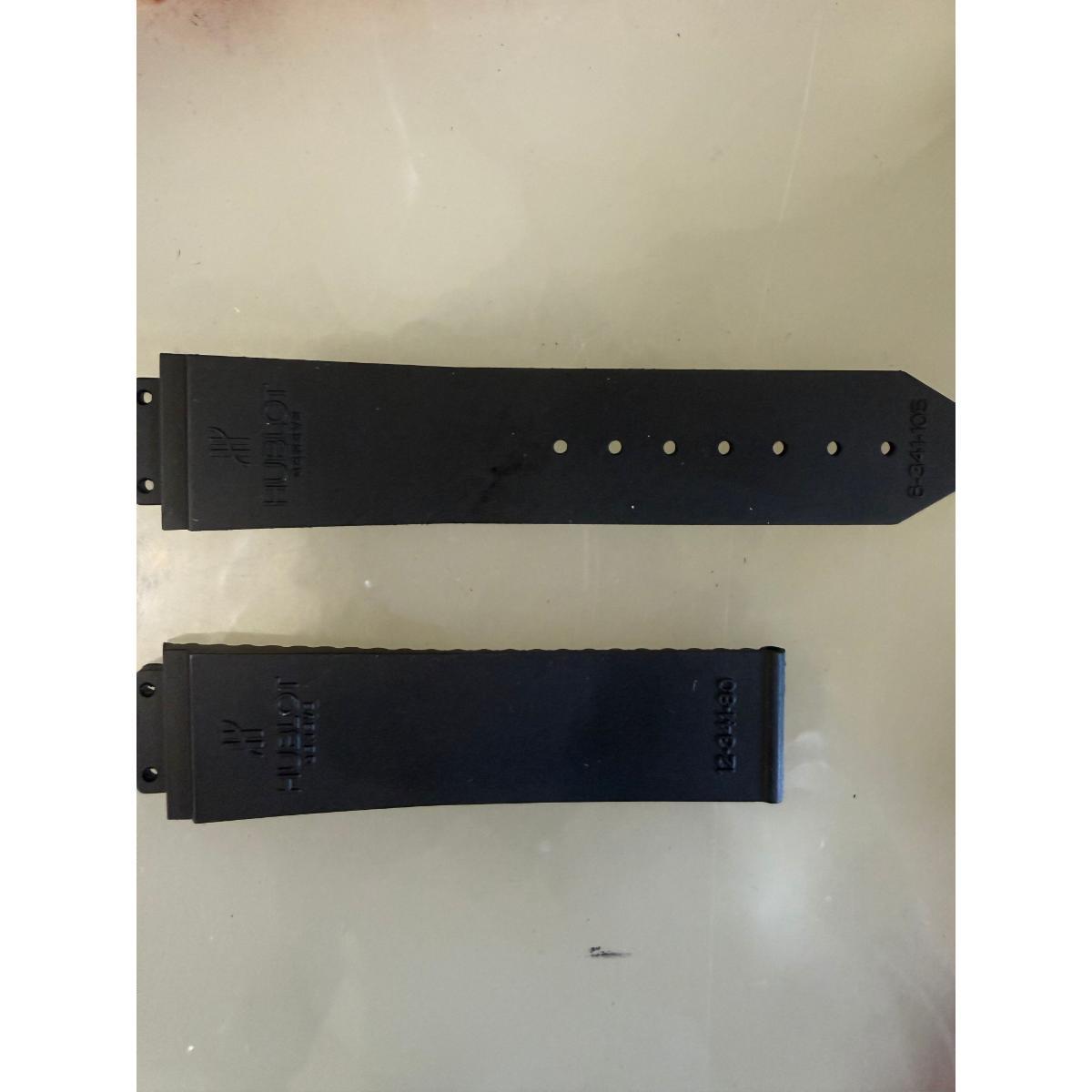 Authentic Hublot Black Rubber Watch Strap Band 22mm 12-341-80 & 6-341-105