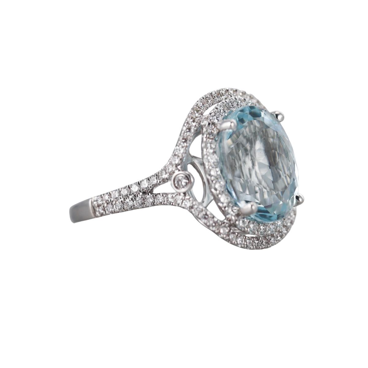 18k White Gold Aquamarine Diamond Ring