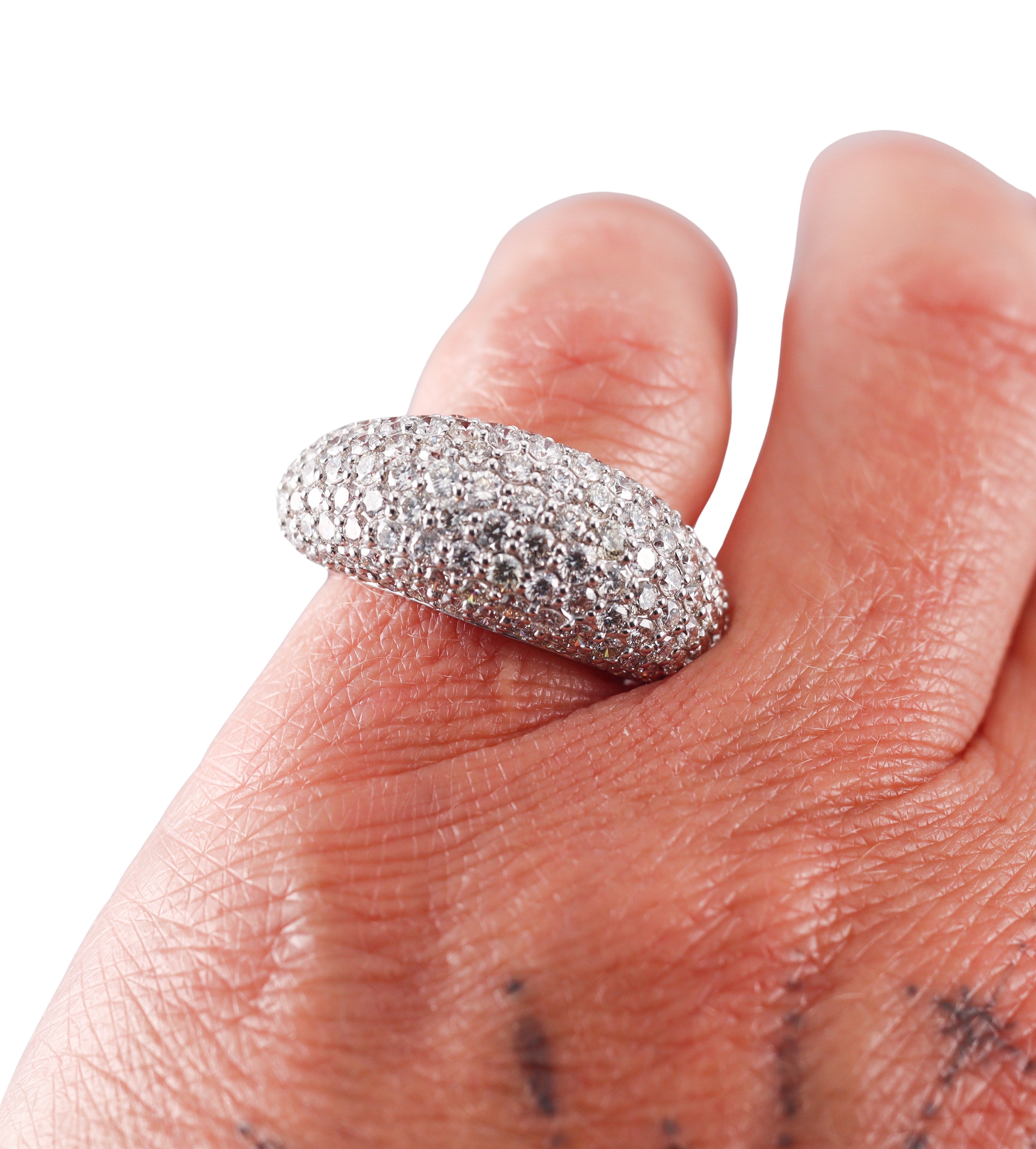 Modern 18k Gold 3.00ctw Diamond Dome Ring