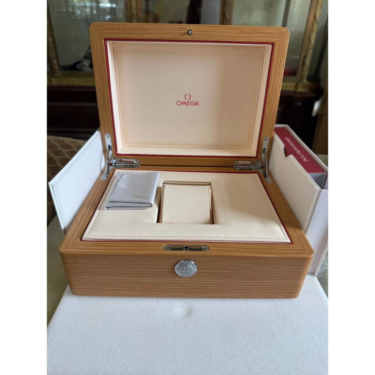 Omega Speedmaster Moonwatch Professional Chronograph Watch 31130423001005