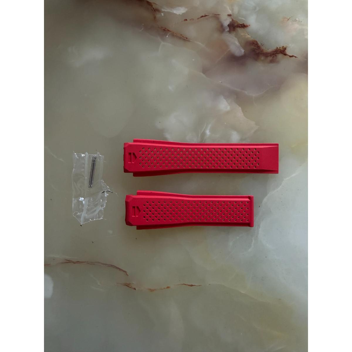 Authentic TAG Heuer Connected Smartwatch Red Rubber Watch Strap Band 22mm FT6057