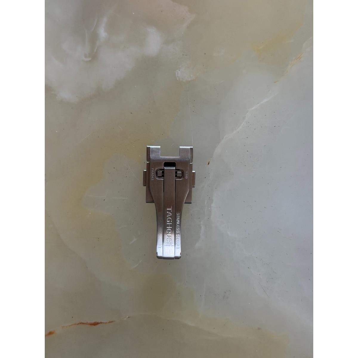 Authentic TAG Heuer Carrera Steel 18mm Deployant Push Button Buckle FAA043