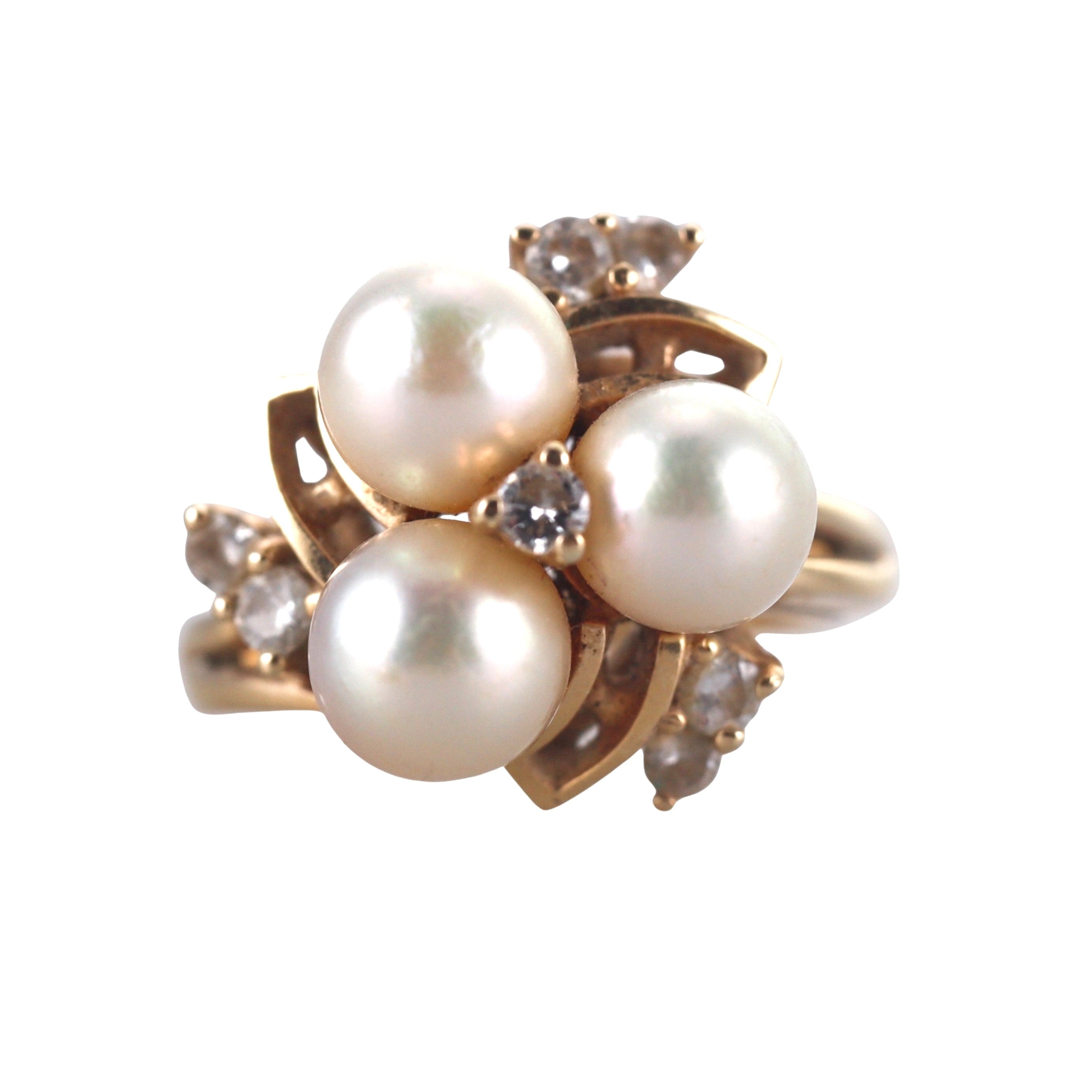 14k Yellow Gold Diamond Pearl Ring