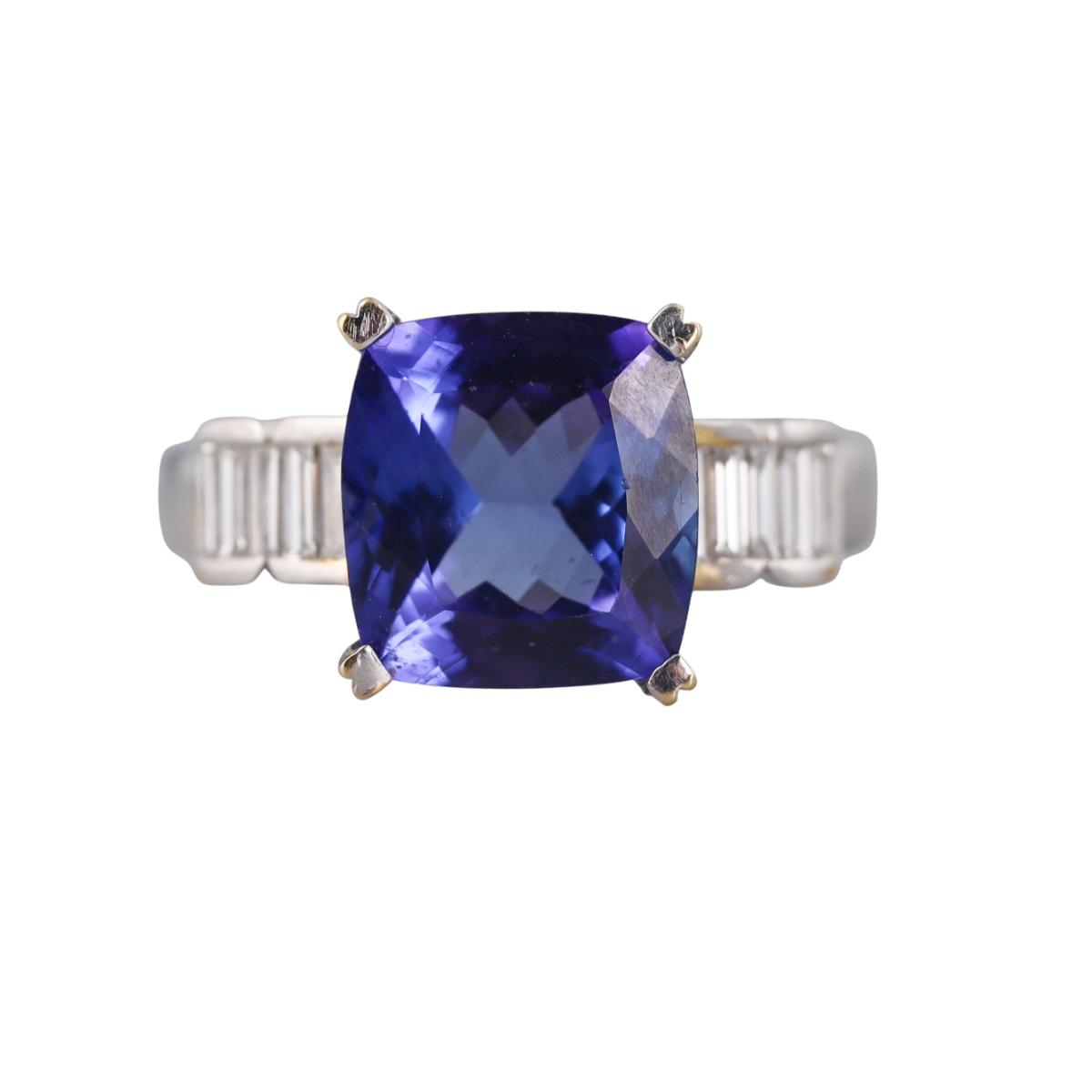 18k Gold 6.27ct Tanzanite Diamond Ring