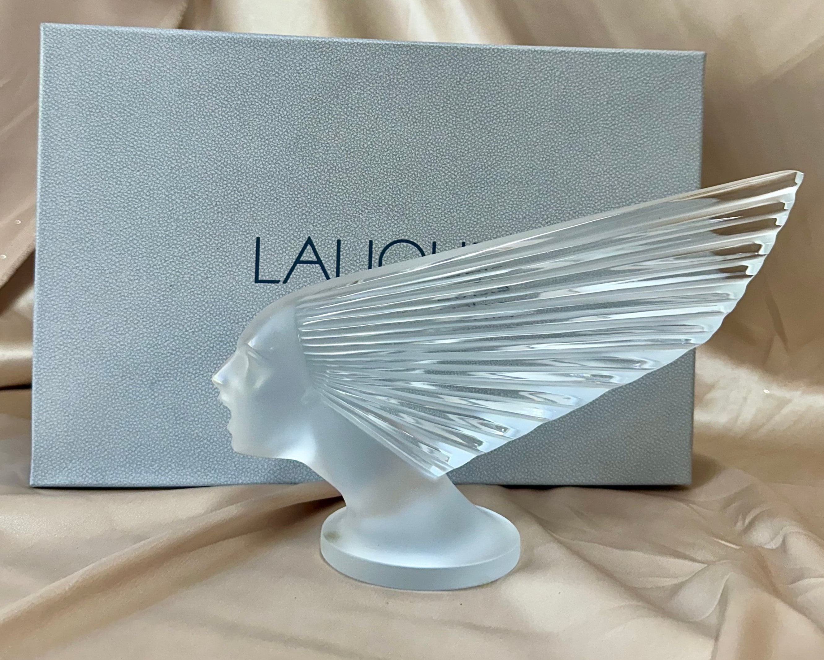 Lalique Crystal Victoire Car Mascot Paperweight #10108200