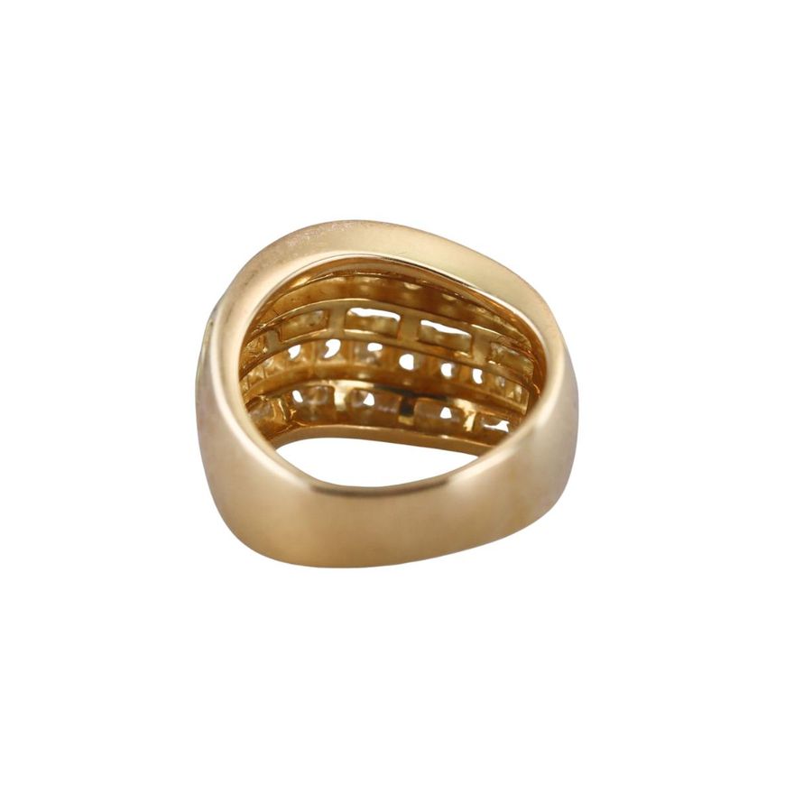 1980s Viuntage Diamond 18k Gold Ring