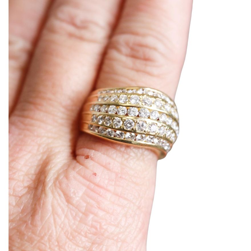 1980s Viuntage Diamond 18k Gold Ring