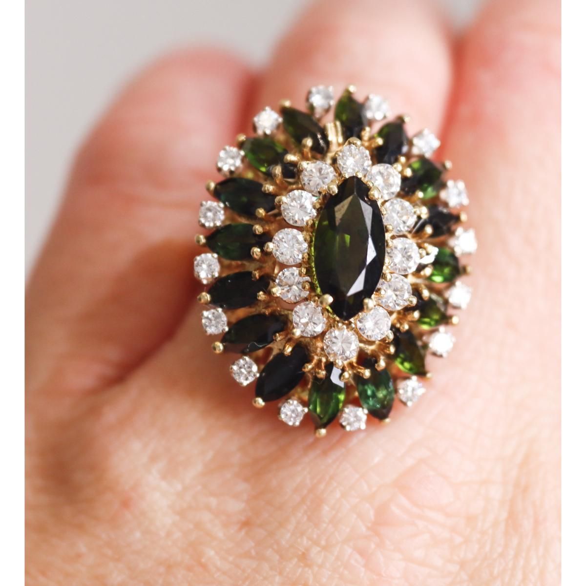 1960s 18k Gold Green Tourmaline Diamond Cocktail Ring