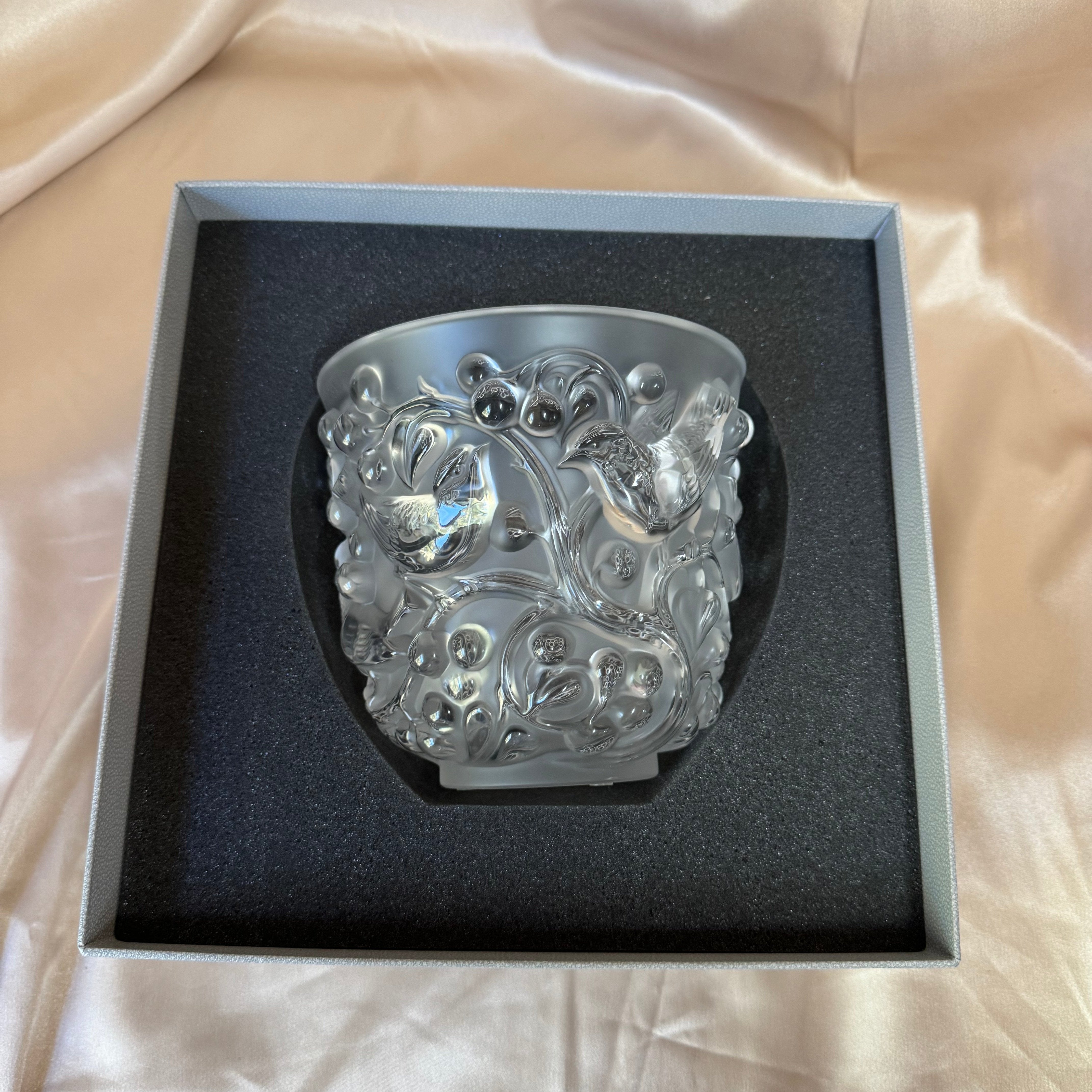 Lalique Crystal Avallon Vase #10065300