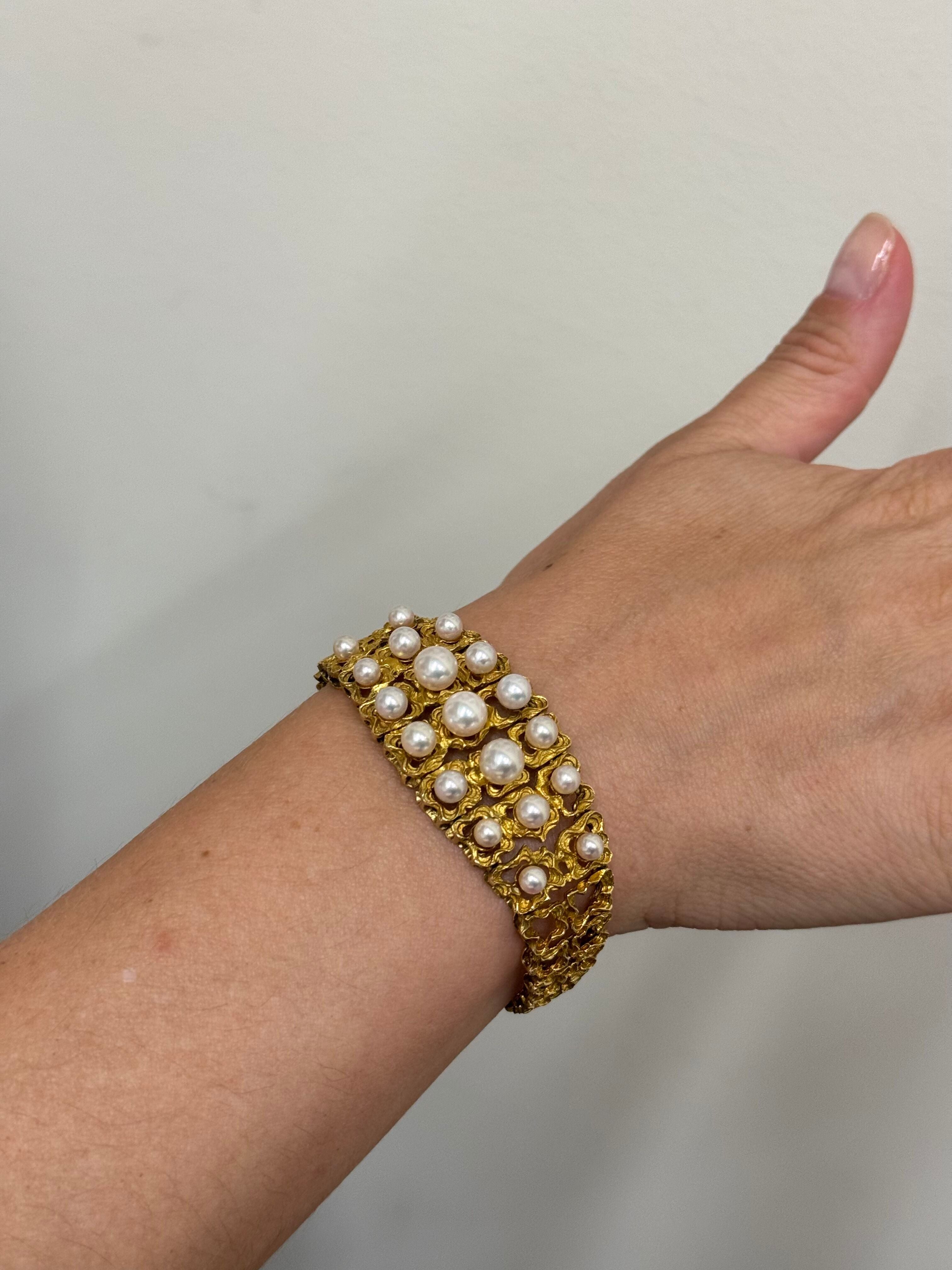 English 1970s 9k Gold Pearl Bracelet