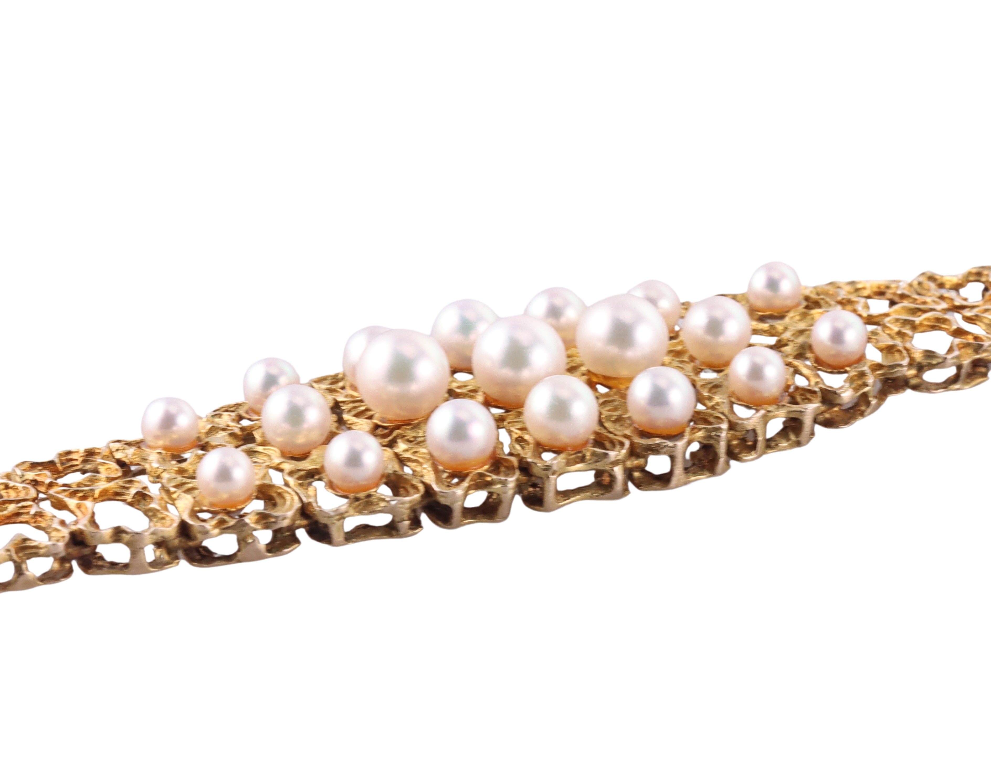 English 1970s 9k Gold Pearl Bracelet