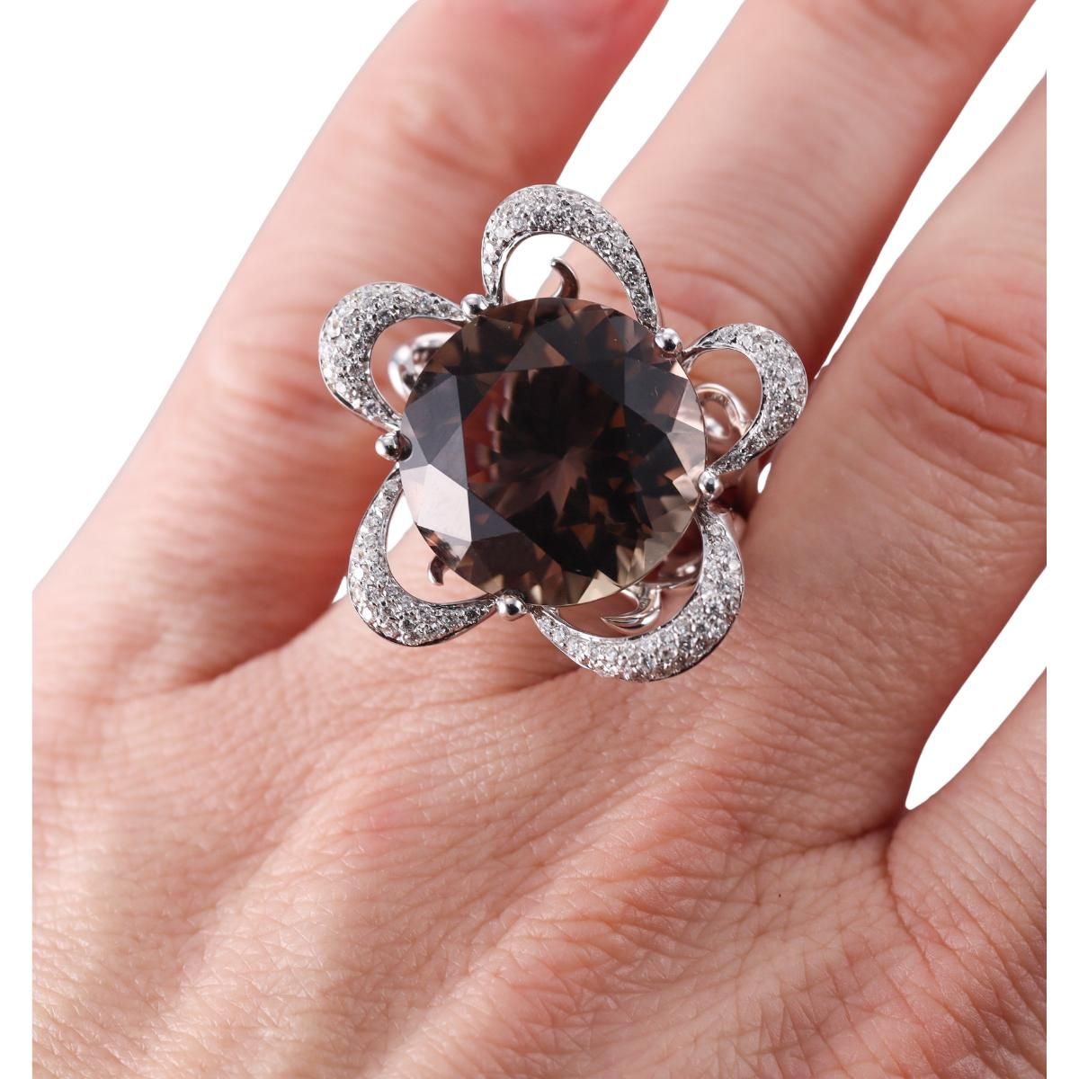 Giovanni Ferraris Smoky Quartz Diamond 18k Gold Cocktail Ring