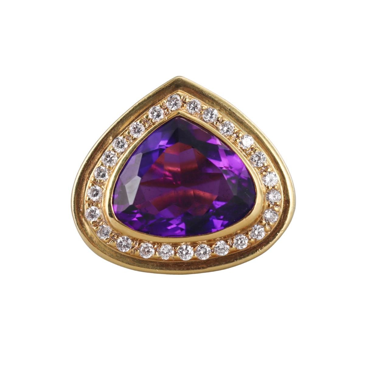 1980s 18k Gold 11ct Heart Amethyst Diamond Cocktail Ring