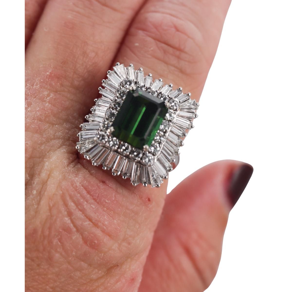 14k Gold 4ct Green Tourmaline 1.70ctw Diamond Ring