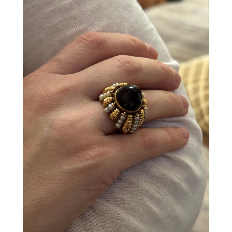 Retro Mid Century 18k Gold Onyx Pearl Dome Cocktail Ring