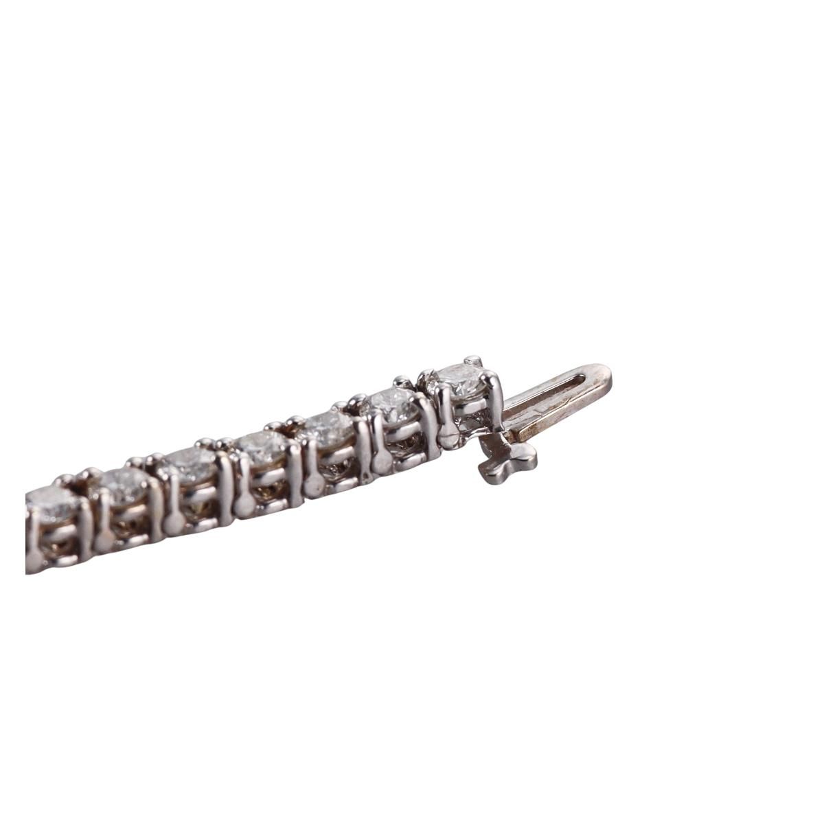 18k Gold 5.64ctw Diamond Tennis Bracelet