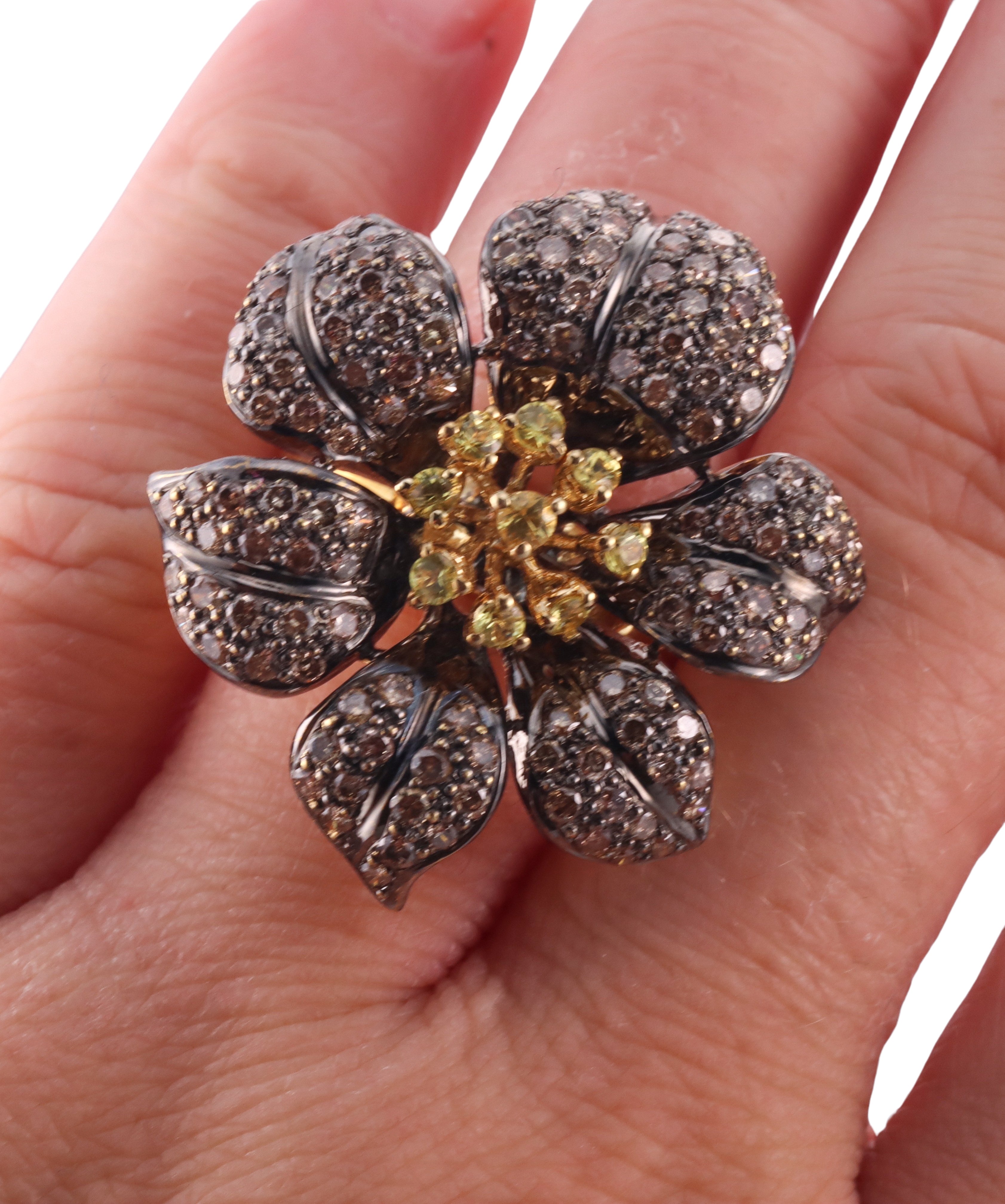 18k Gold Fancy Diamond Flower Ring