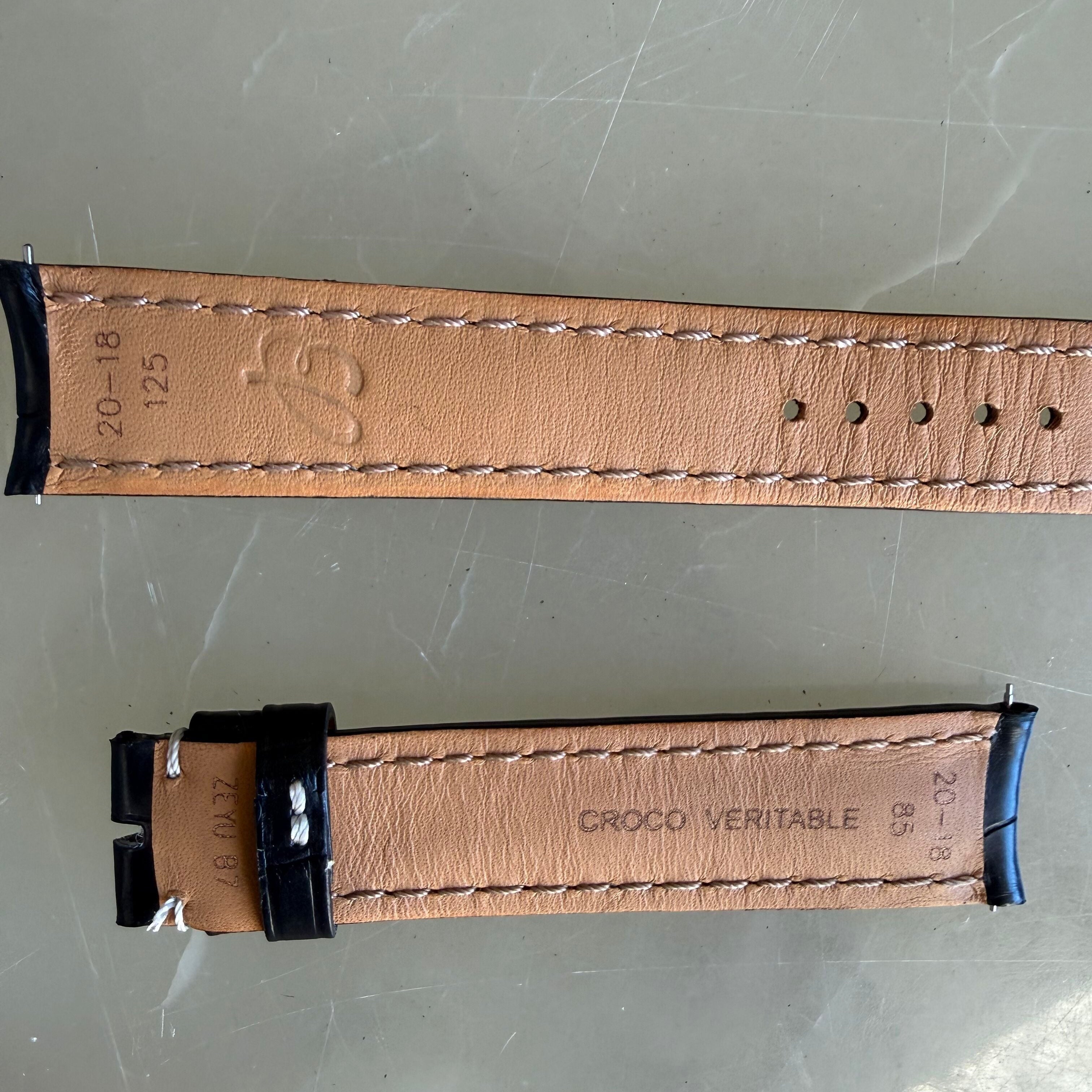Authentic 1020PL Breitling Black Crocodile Padded & Stitched Watch Strap Band